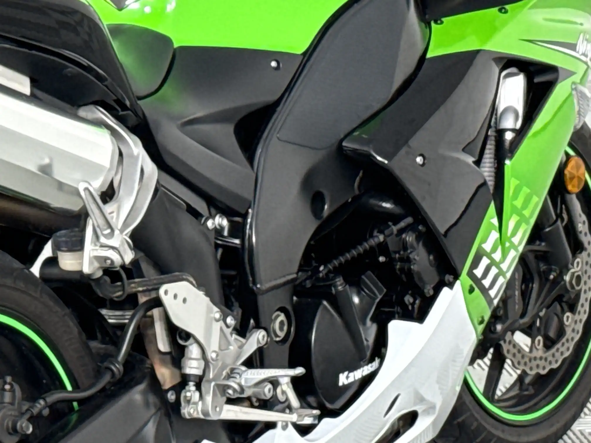 2008 Kawasaki ZX Zx10-R