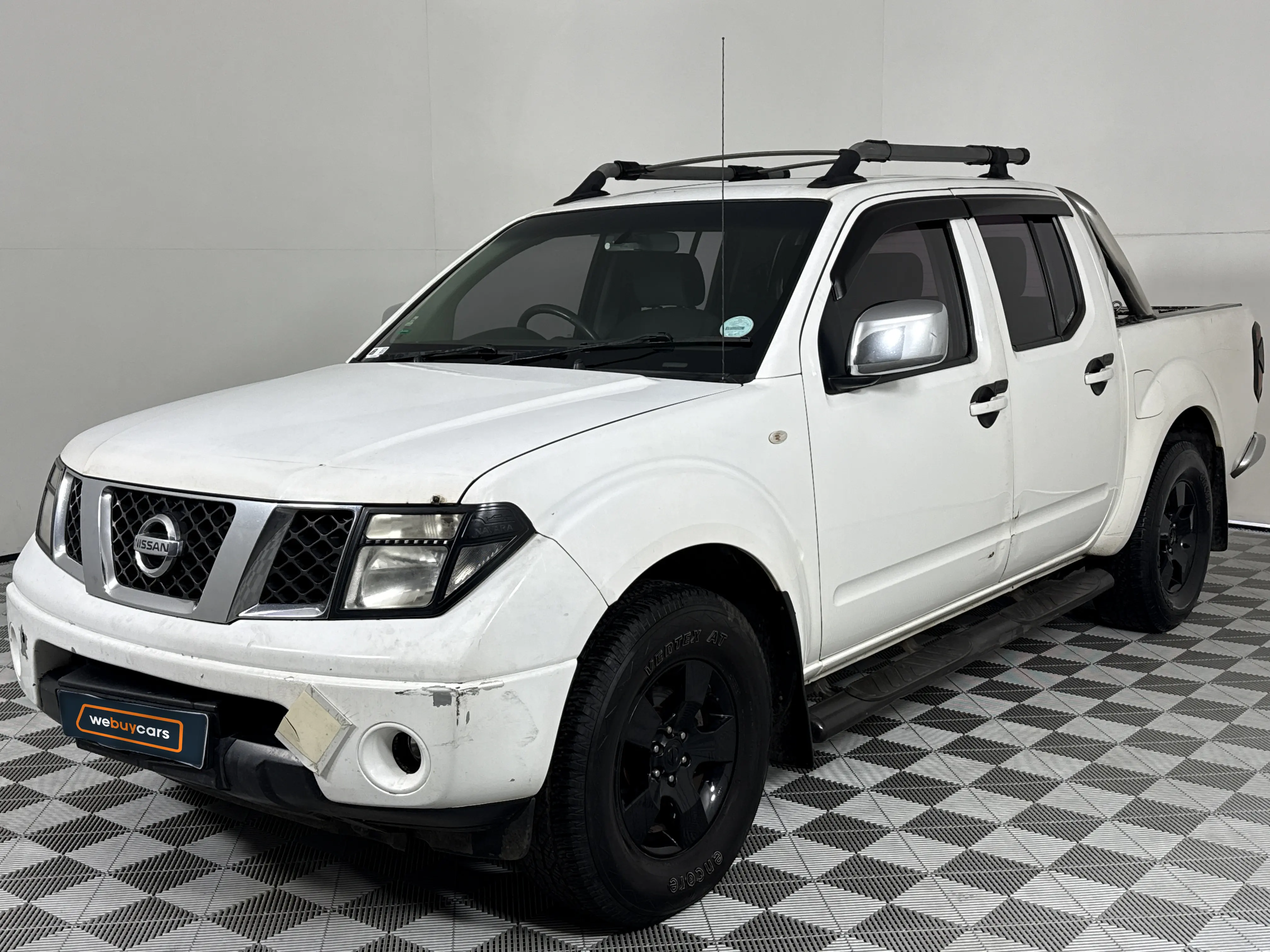 2014 Nissan Navara 2.5 DCI LE Pick Up Double Cab
