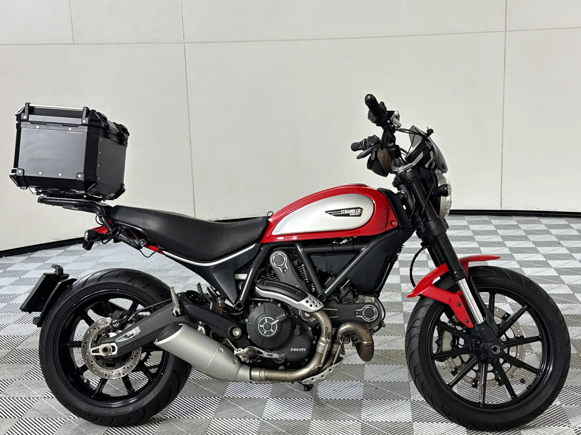 2016 Ducati Scrambler Icon RED at Midstream (GP) for sale R98900