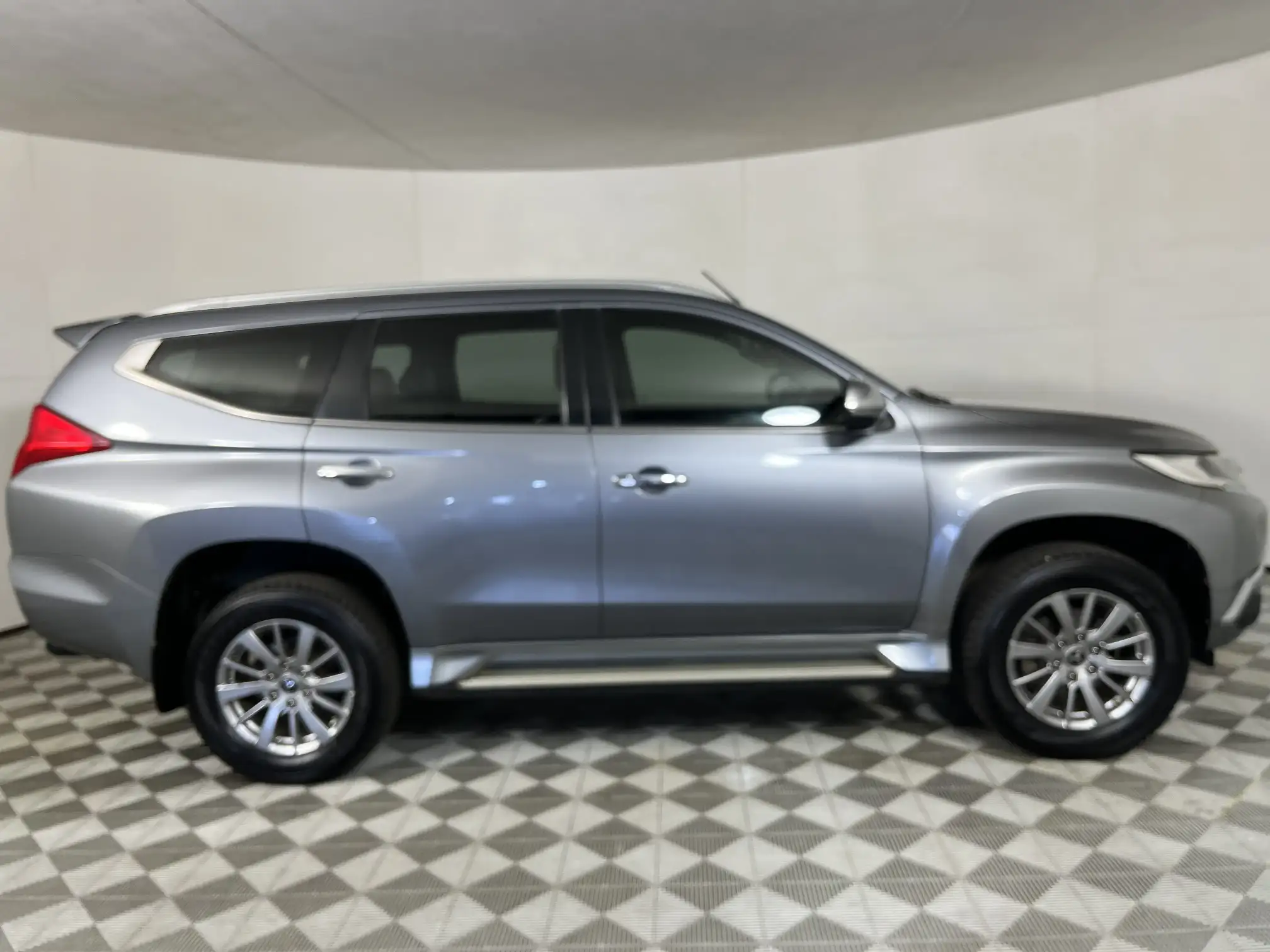 Mitsubishi Pajero Sport