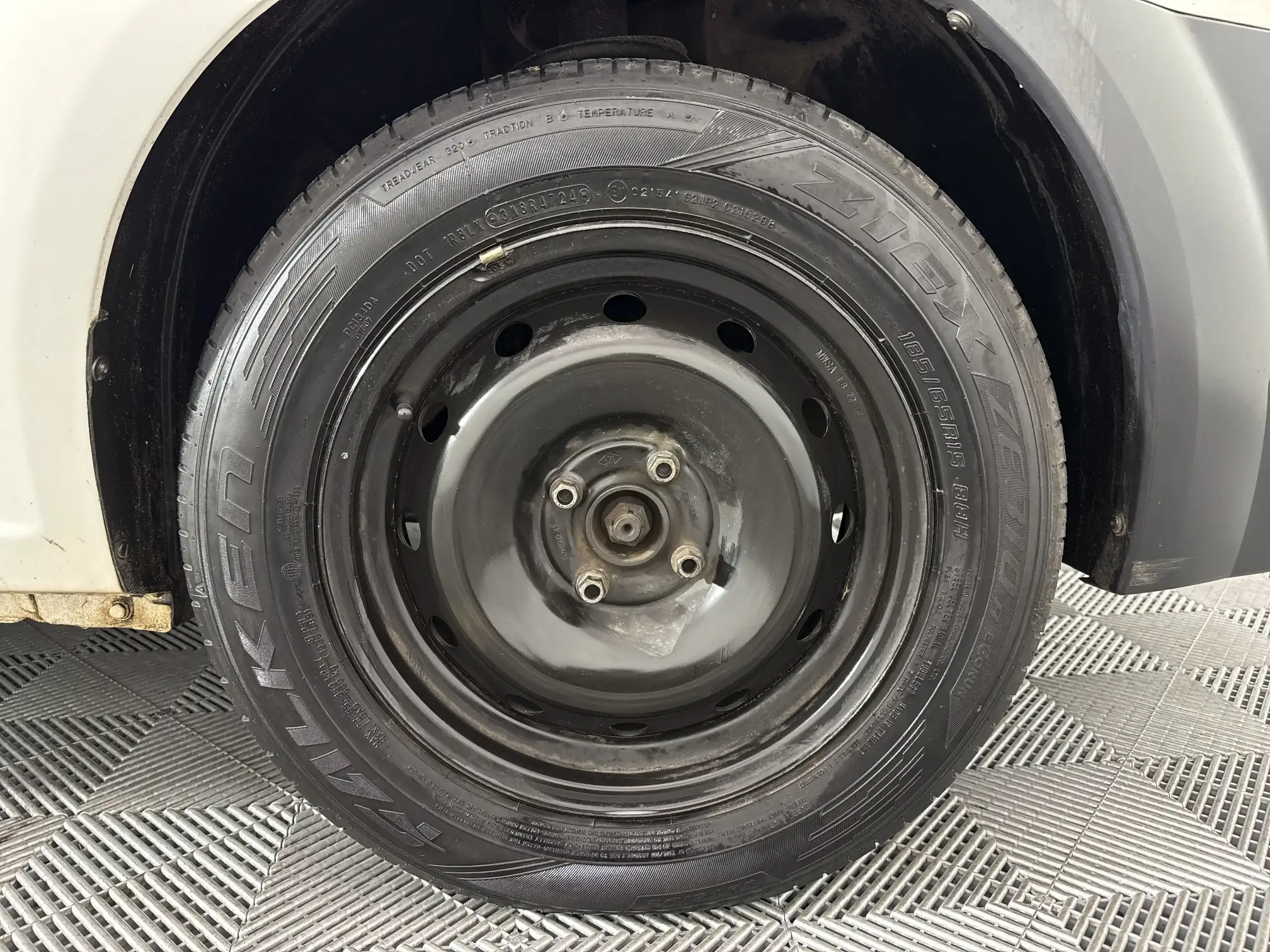 Nissan NP200