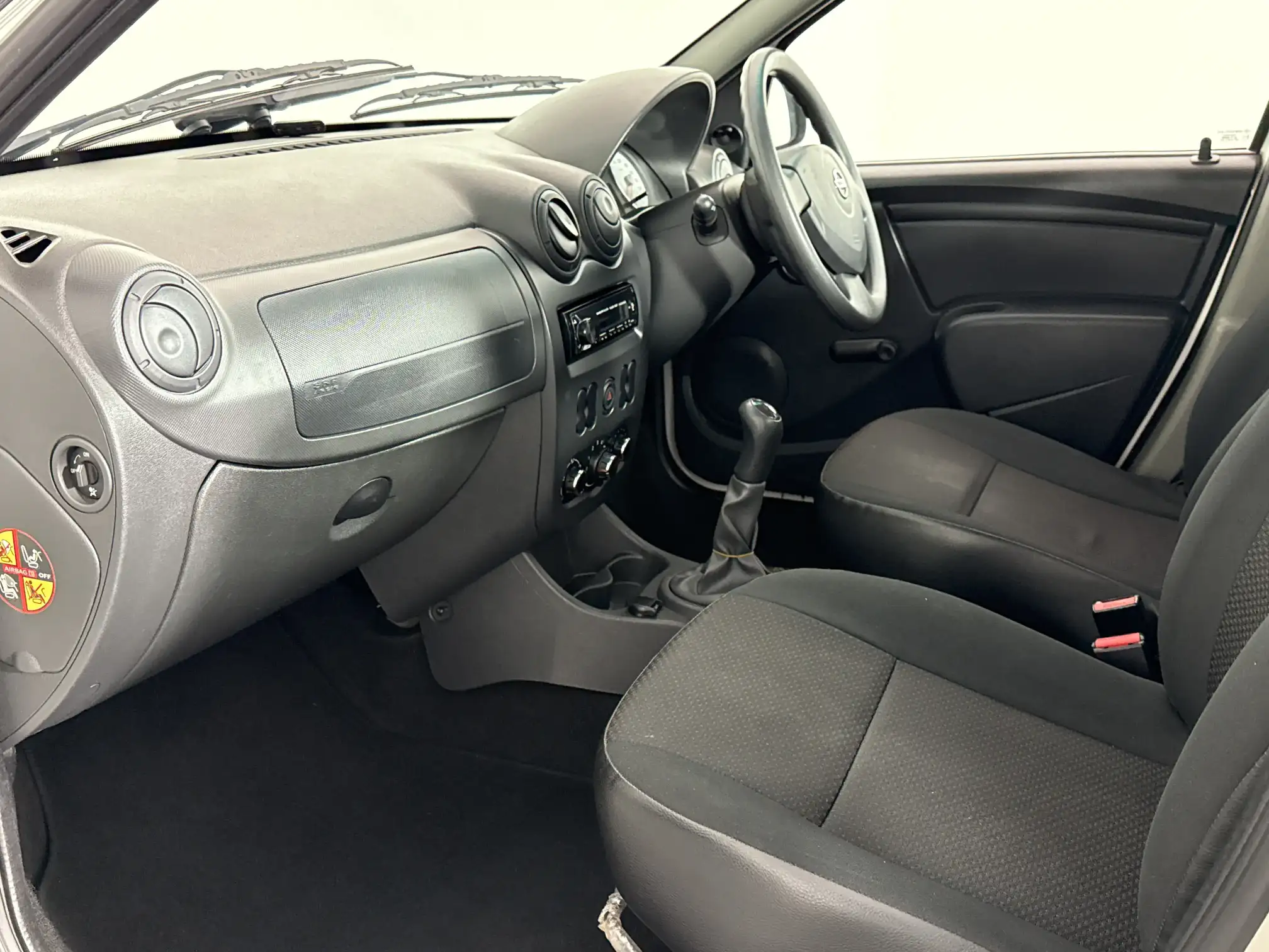 Nissan NP200