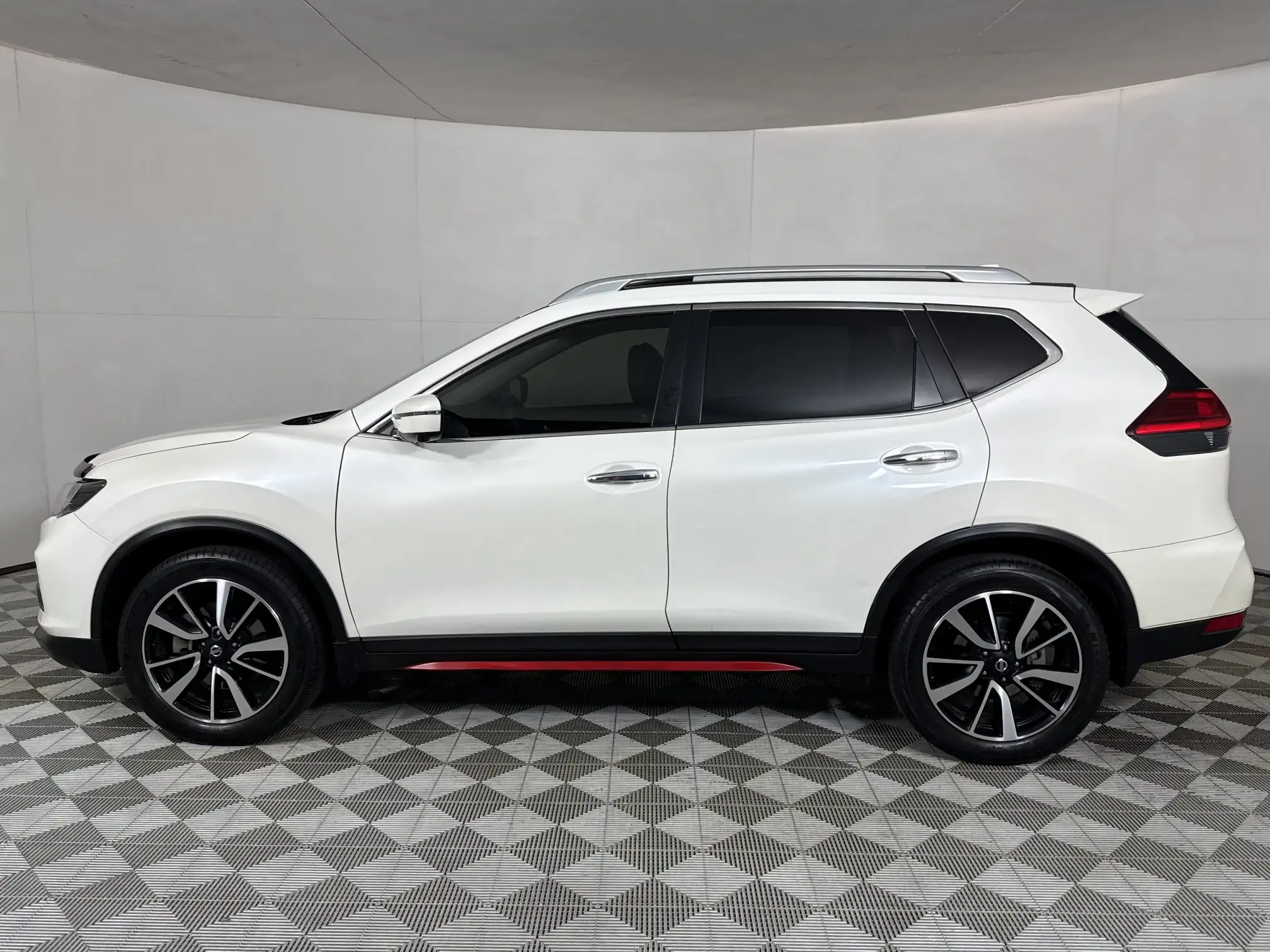 Nissan X Trail