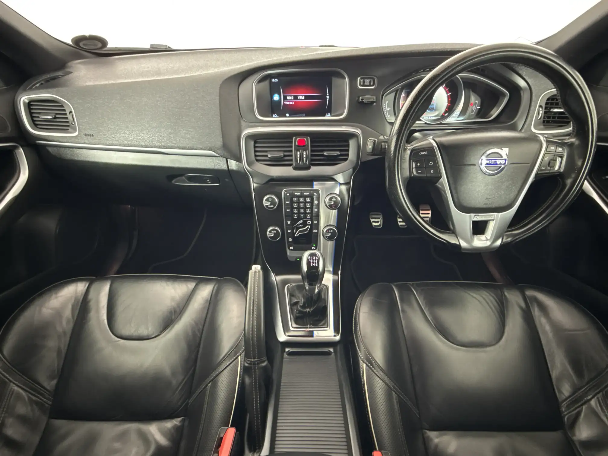 Volvo V40