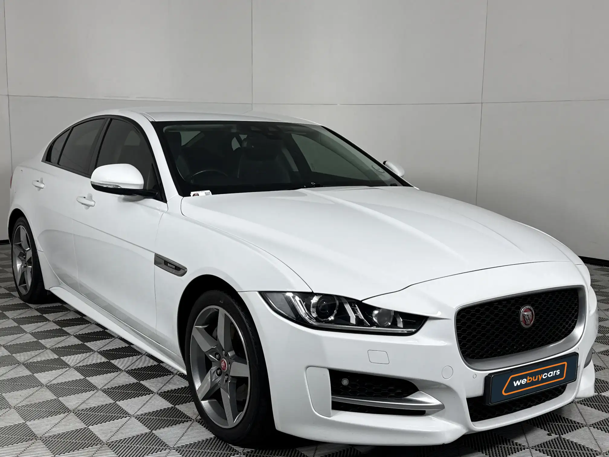 Jaguar XE