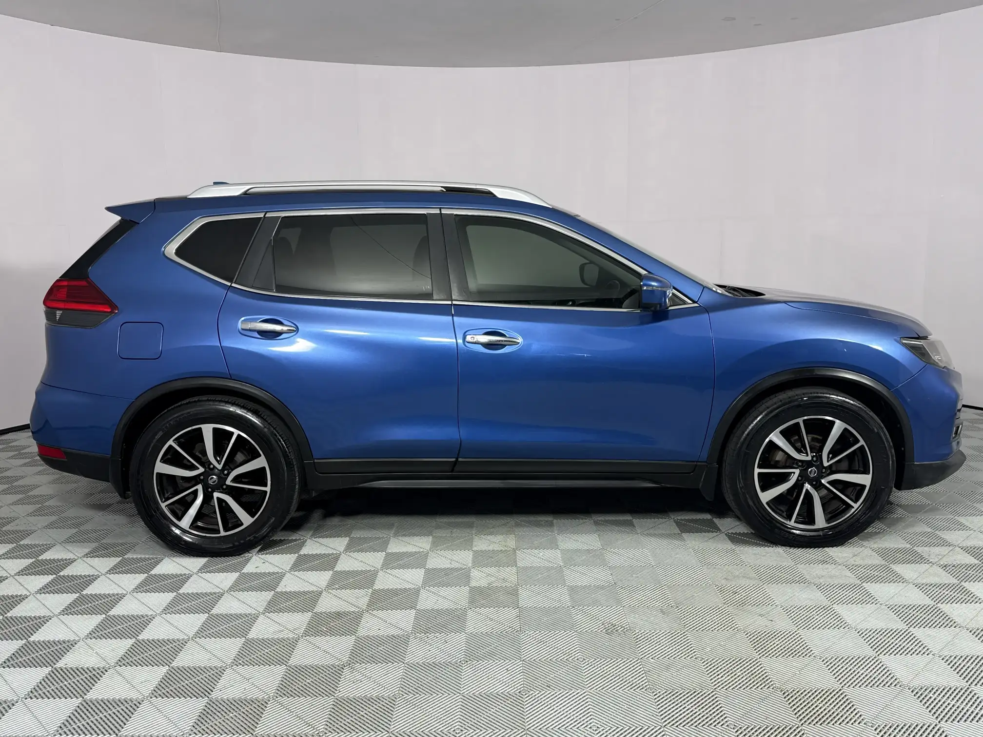 Nissan X Trail