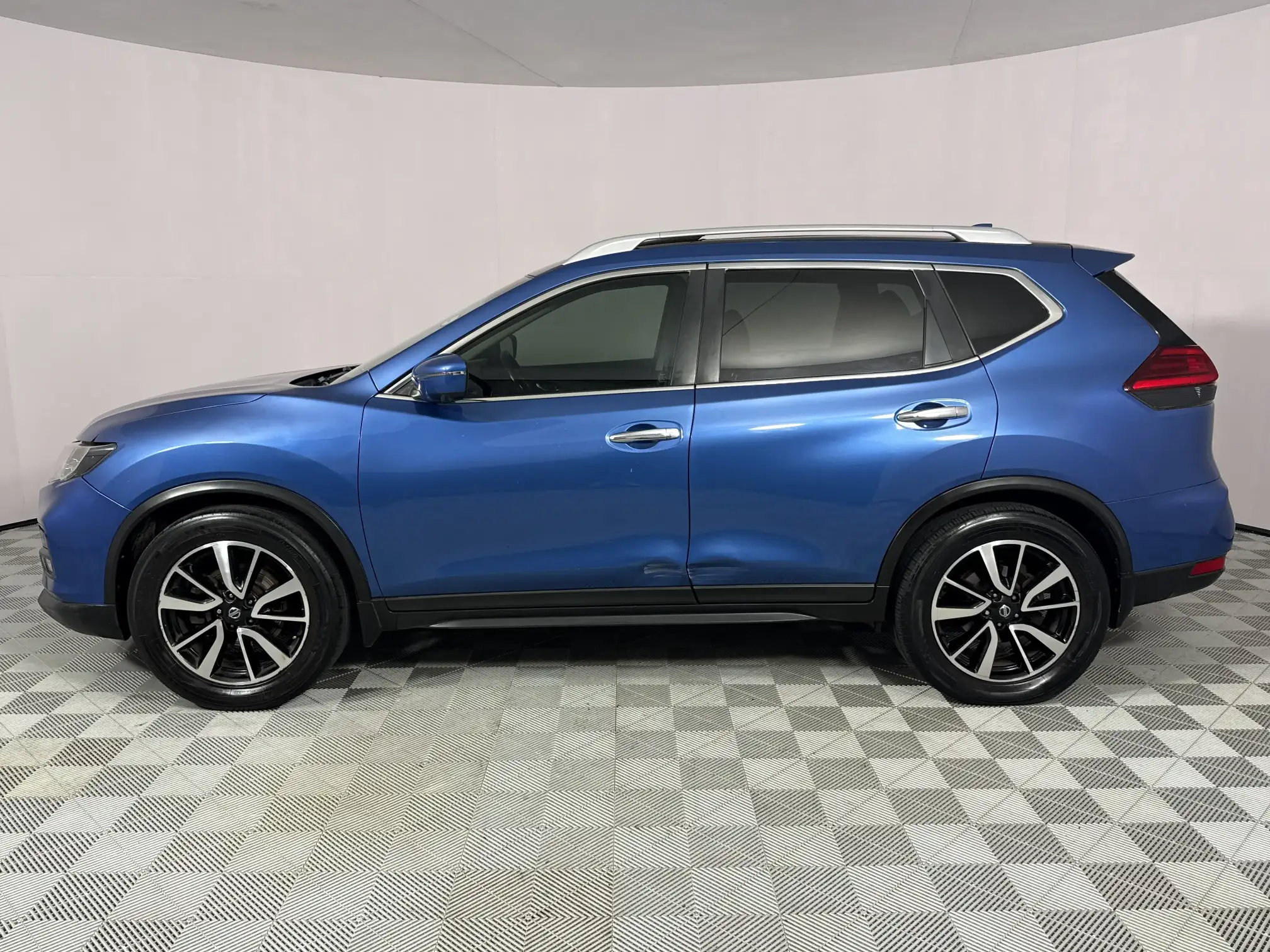 Nissan X Trail