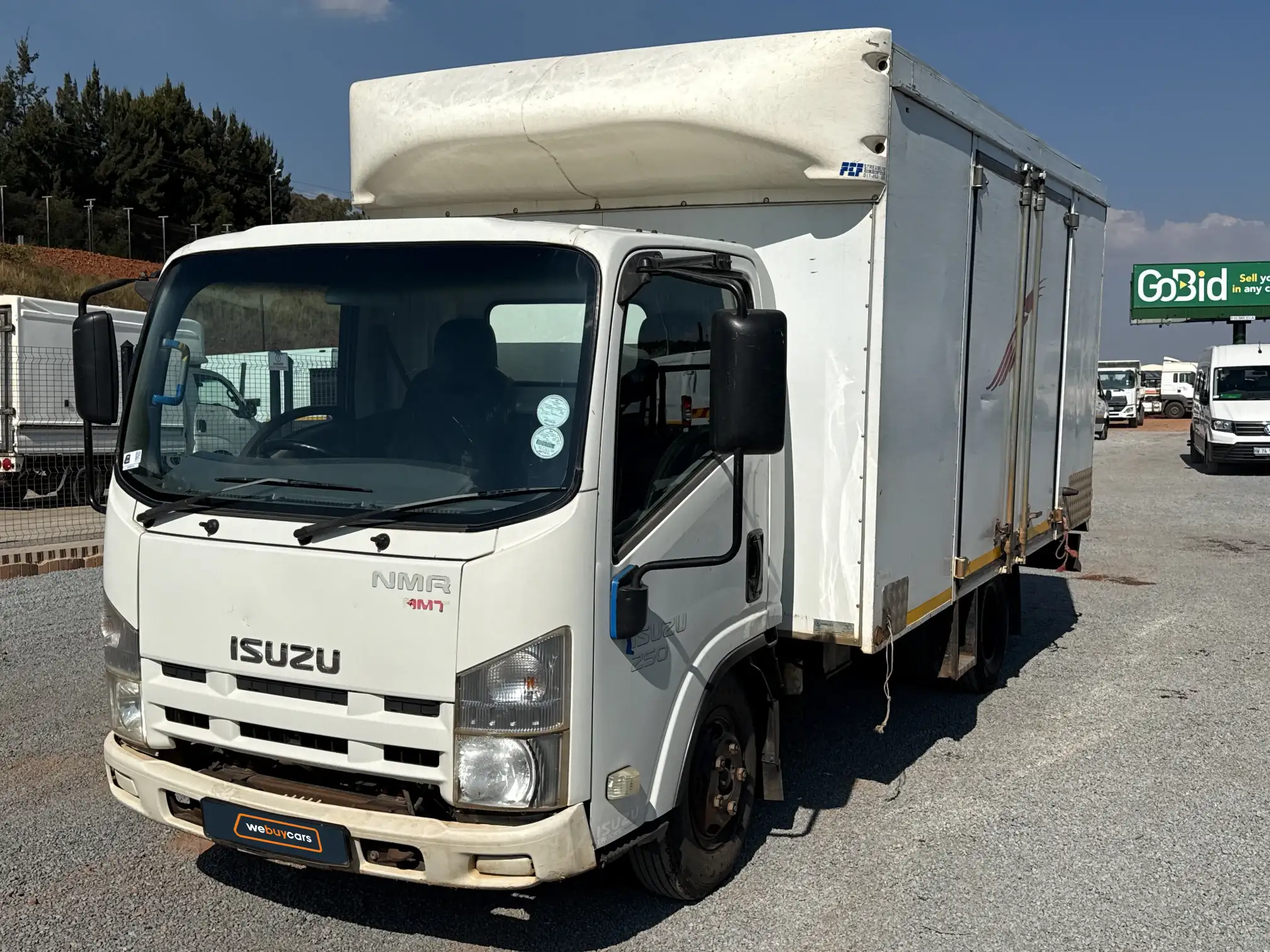 2016 Isuzu NMR