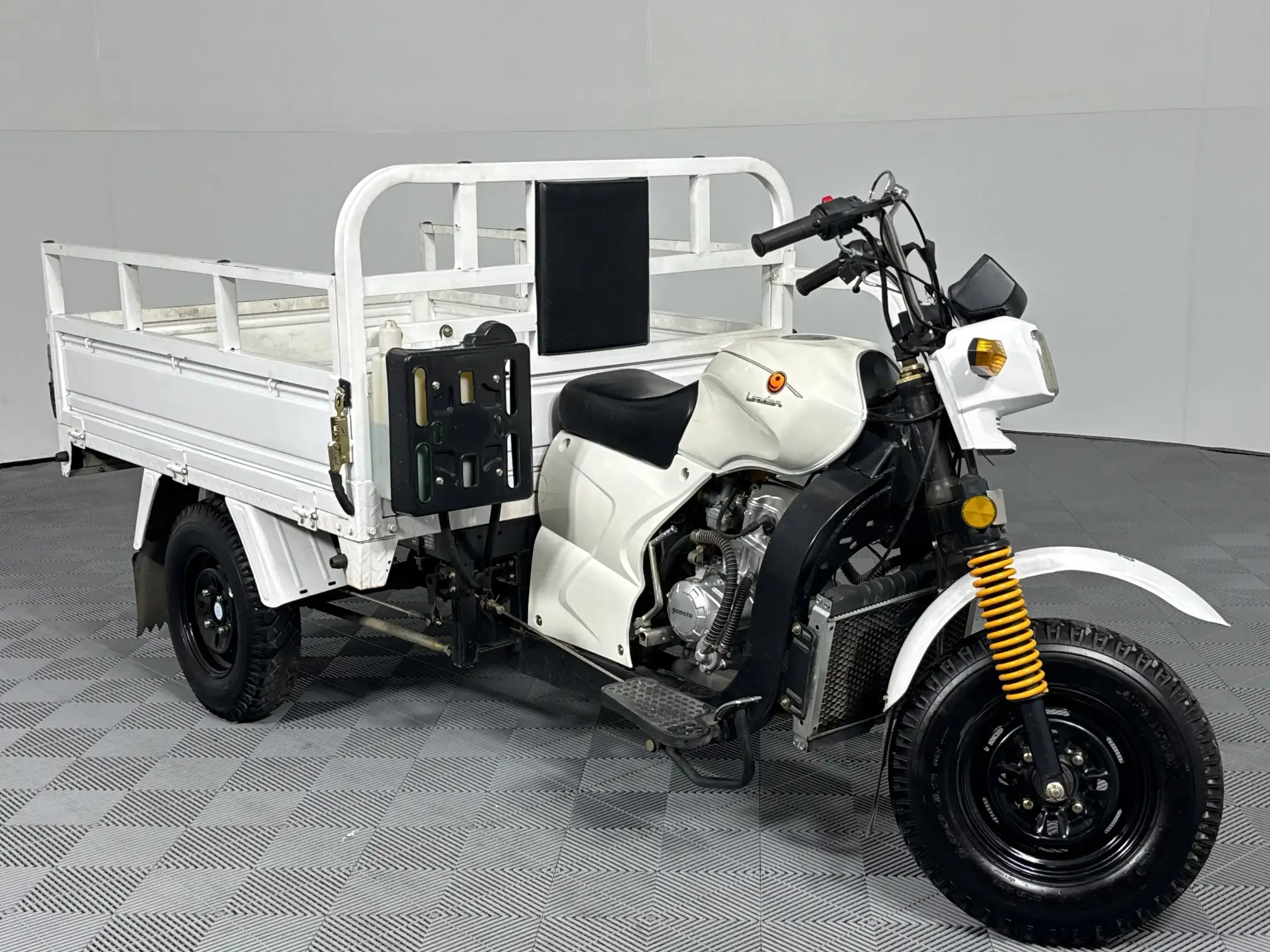 Gomoto Loader