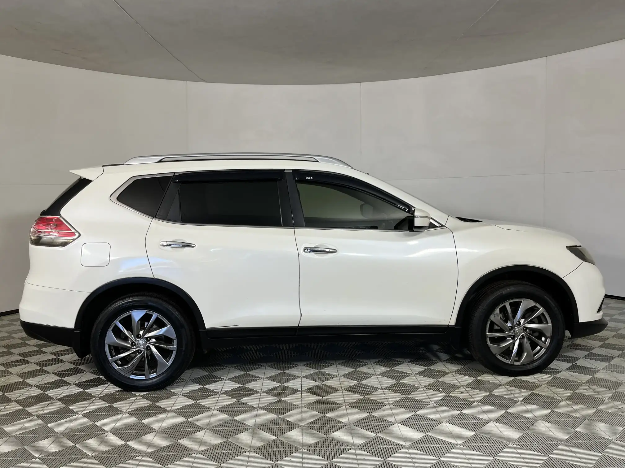 Nissan X Trail