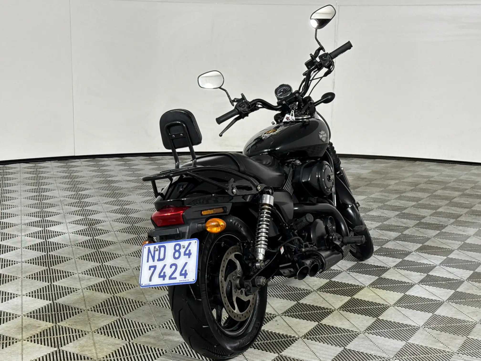 Harley Davidson Street