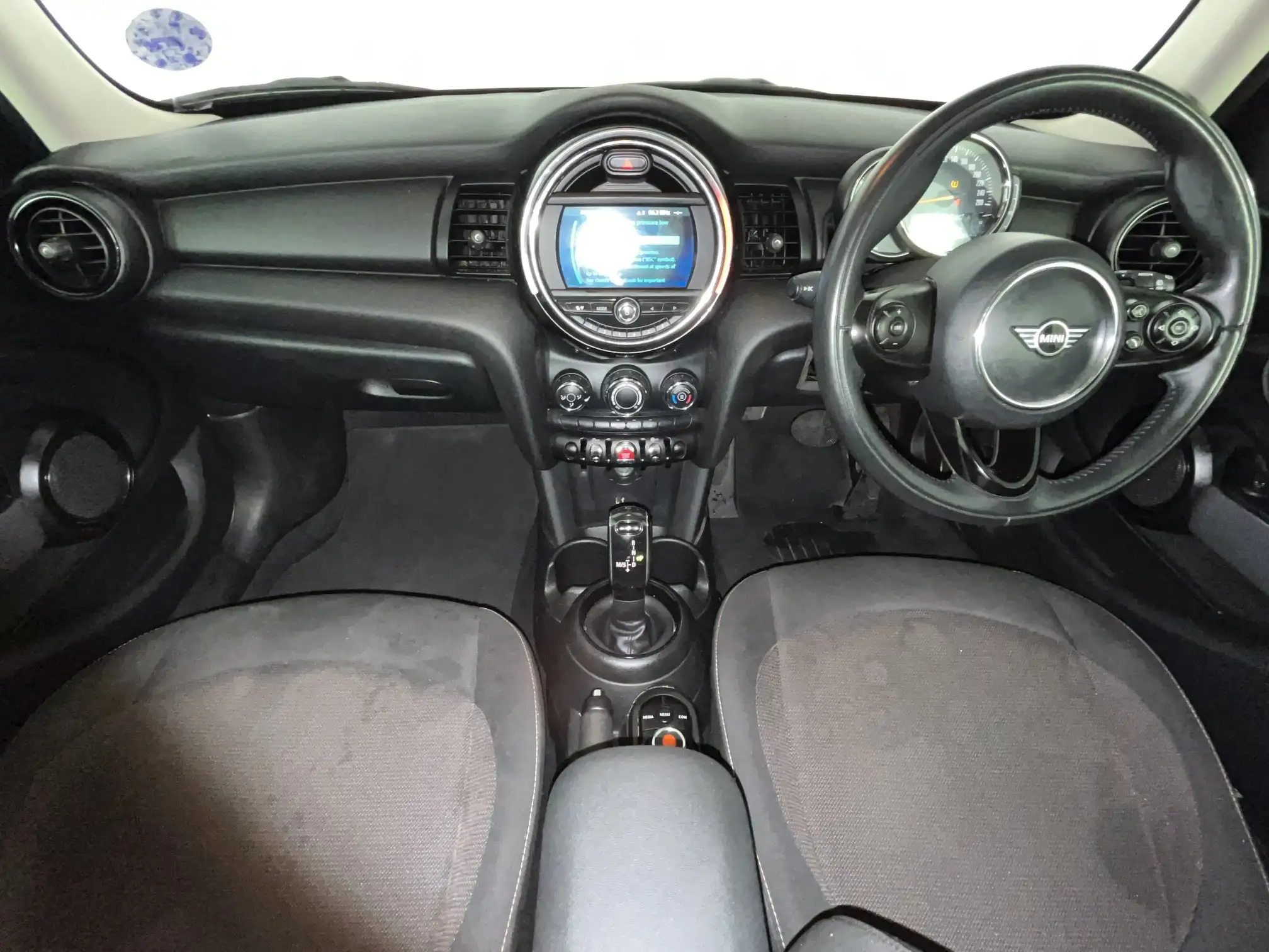 Mini Cooper 5DR