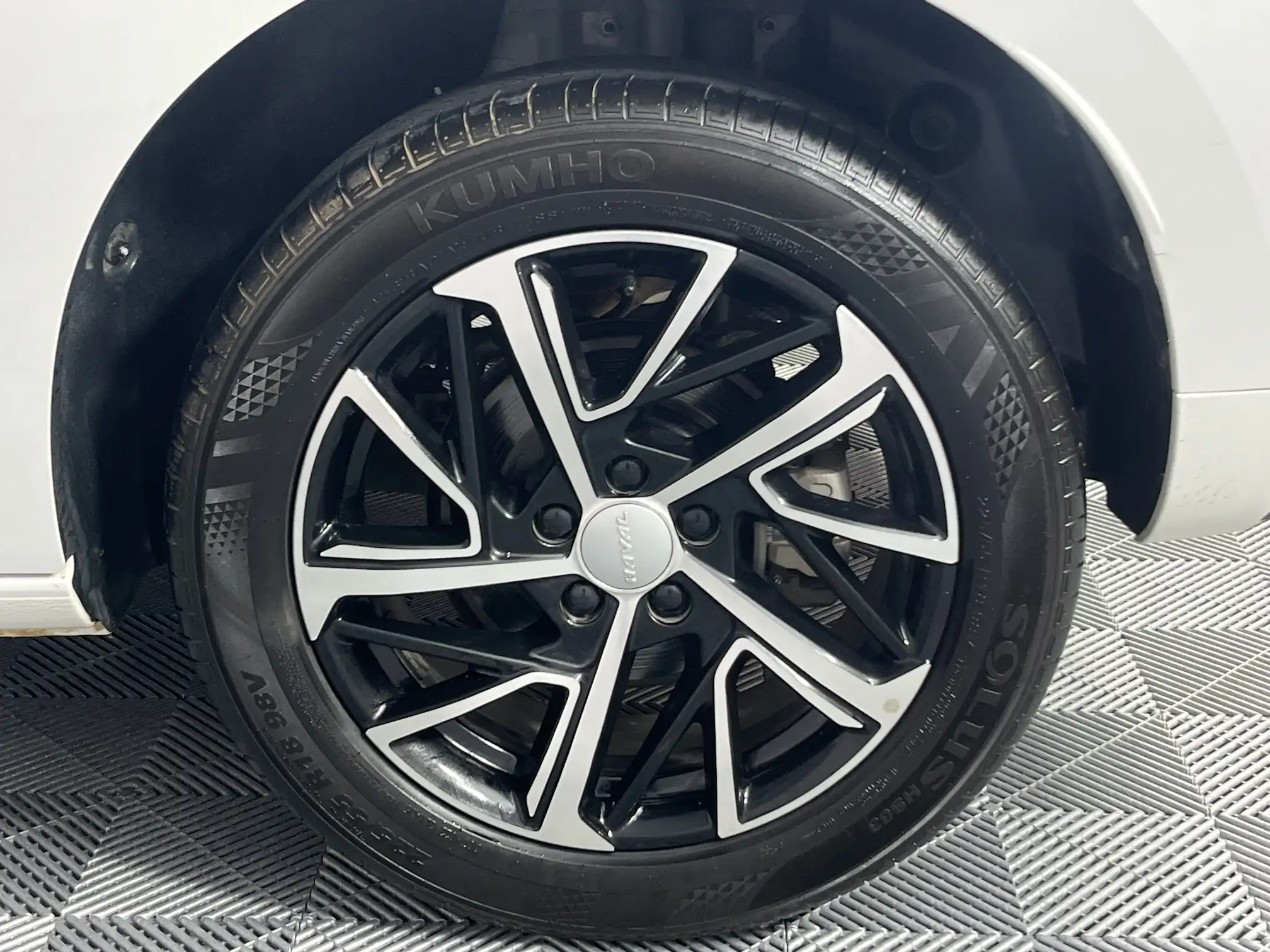 Haval Jolion
