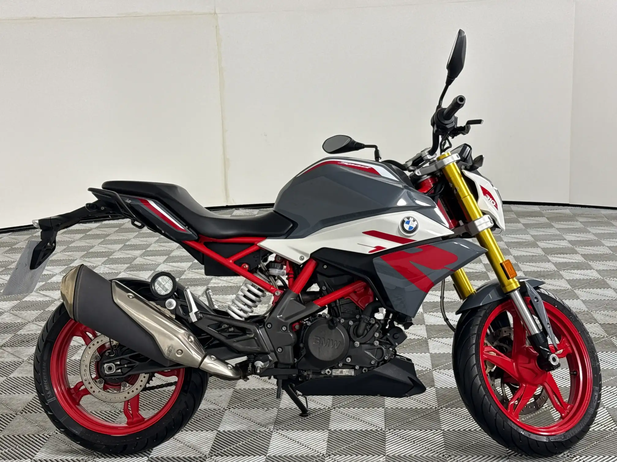2022 BMW C
