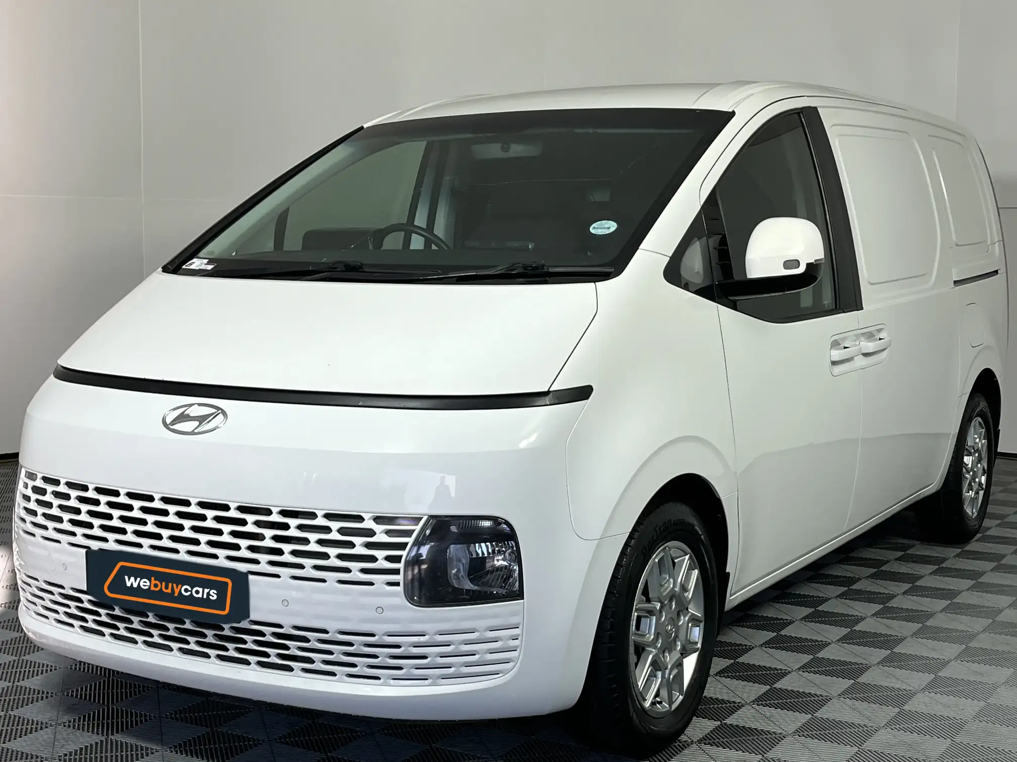 2024 Hyundai Staria