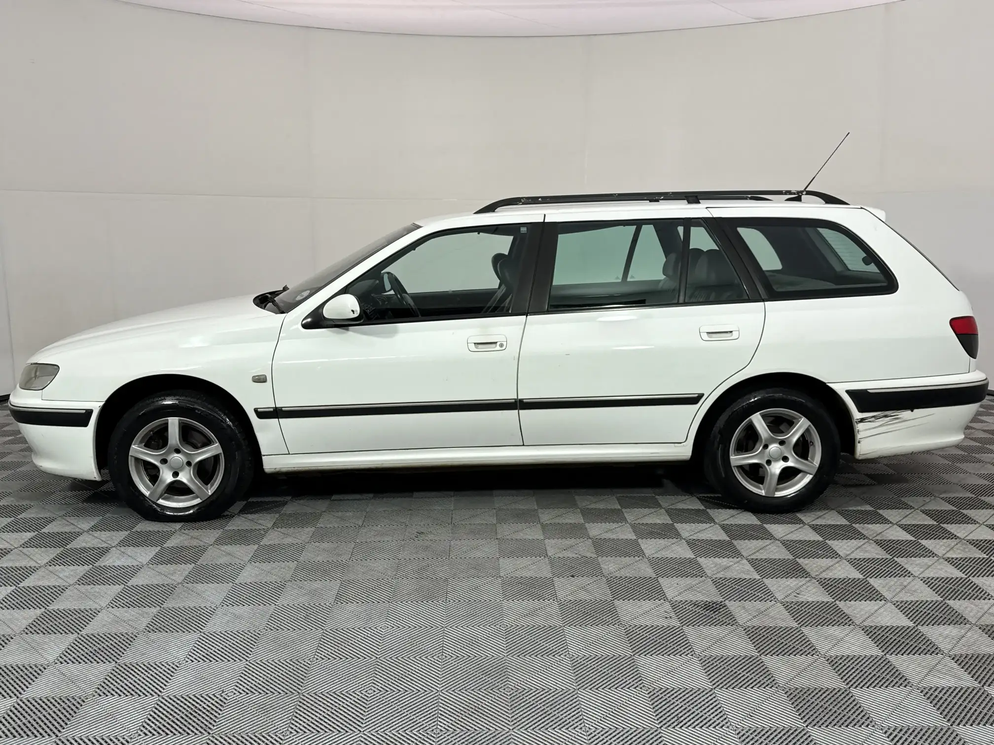 Peugeot 406