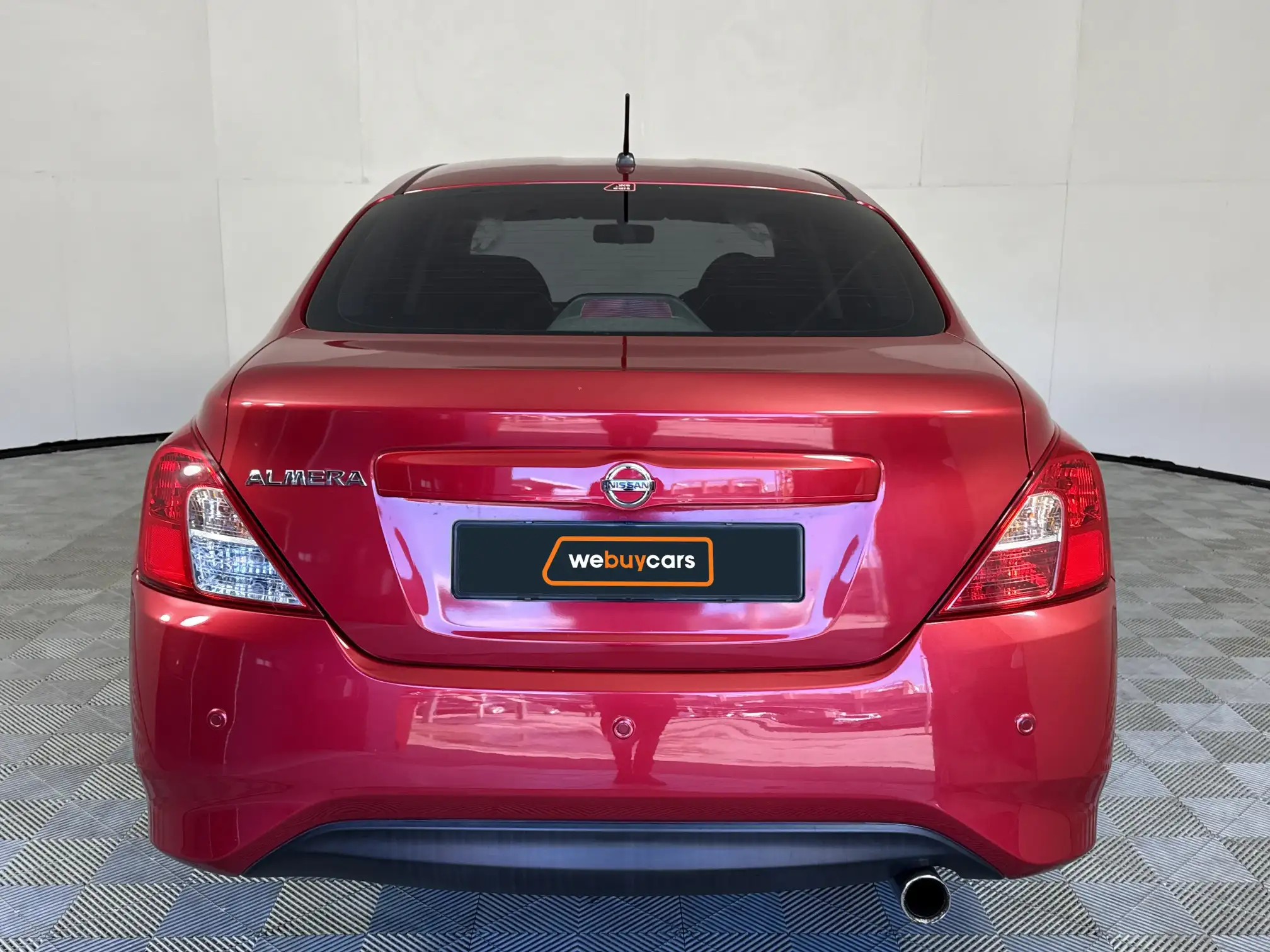 Nissan Almera