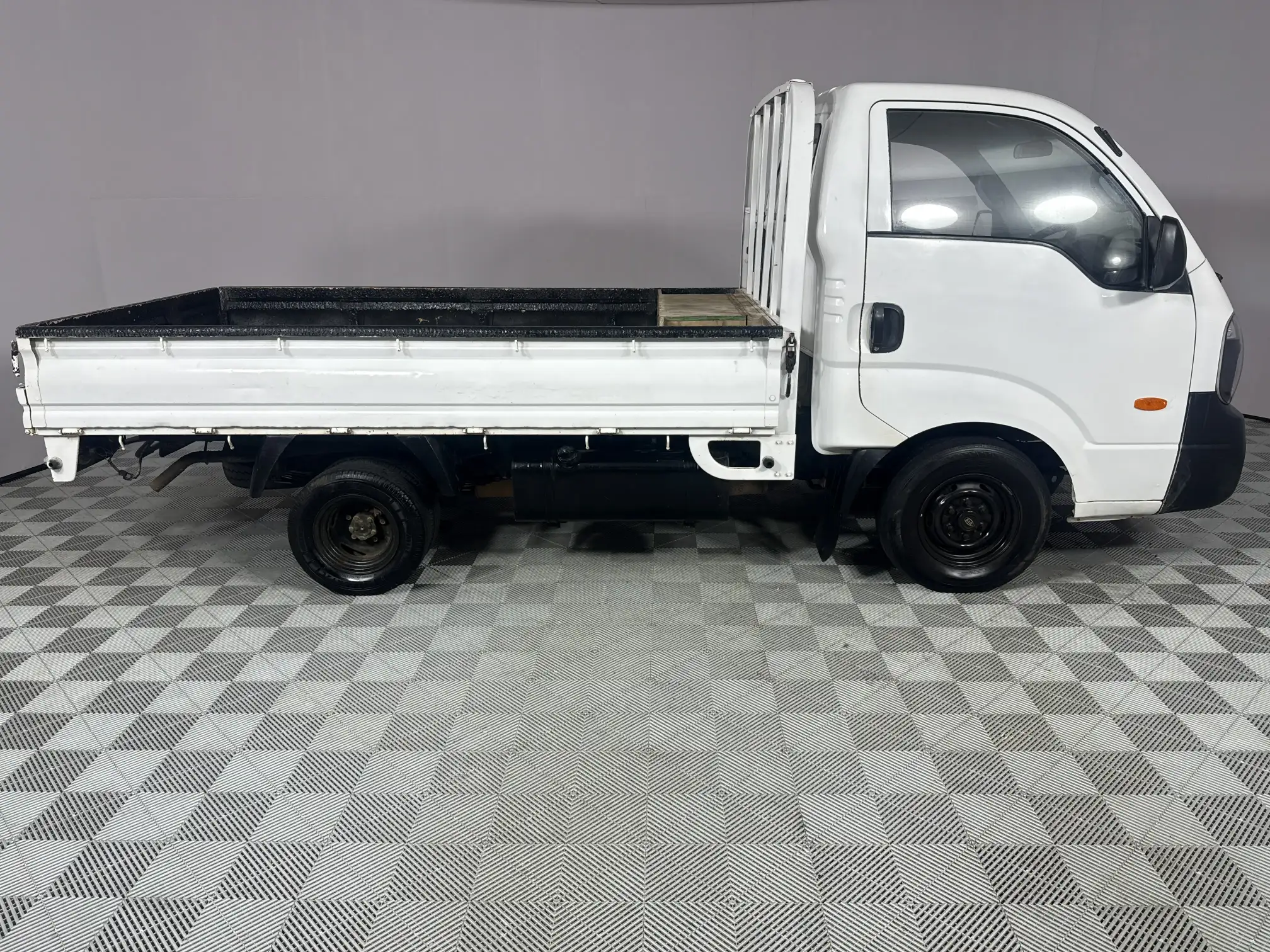 KIA K 2700