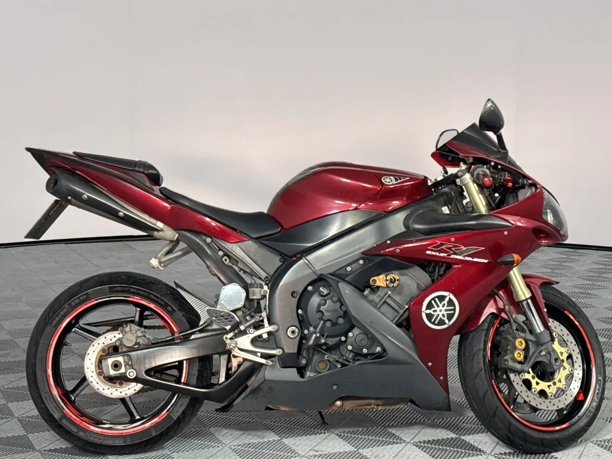 2004 Yamaha YZF R1