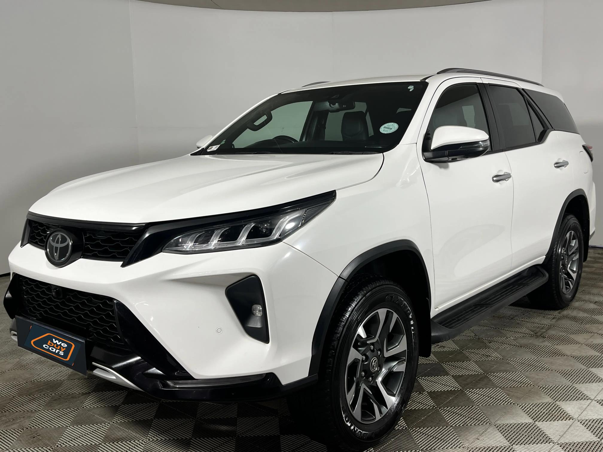 Toyota Fortuner VI 2.8GD-6 VX Auto 