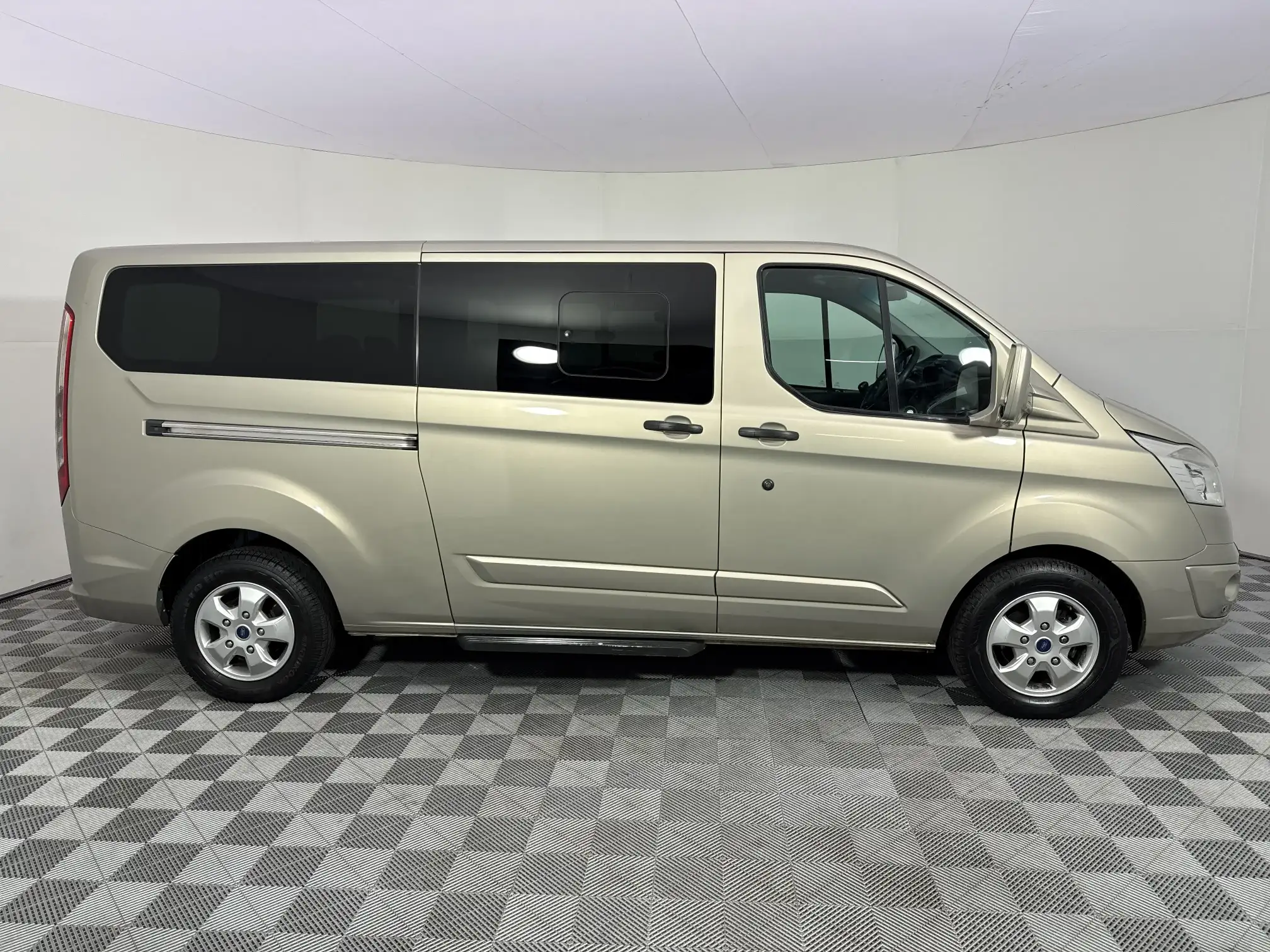 Ford Tourneo