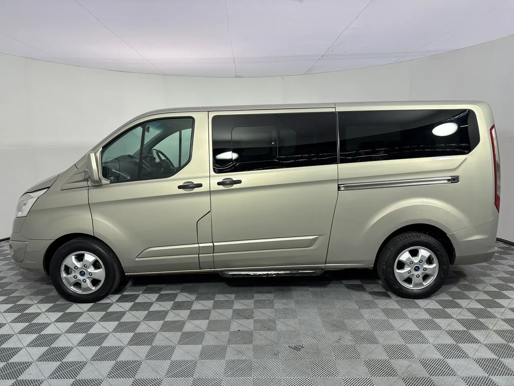 Ford Tourneo