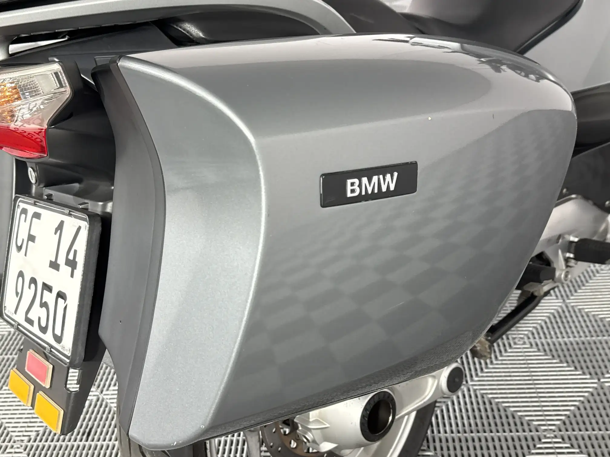 BMW R Series
