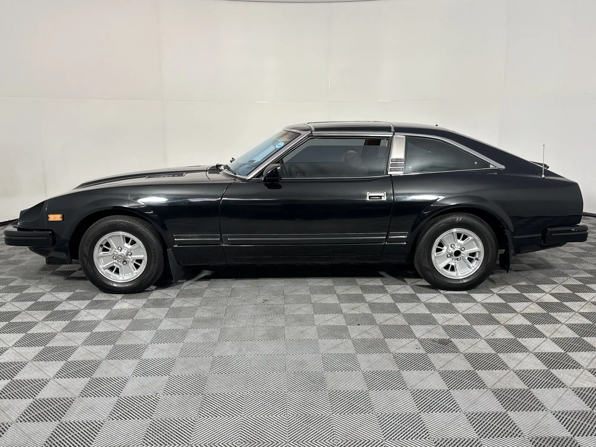 Datsun 280