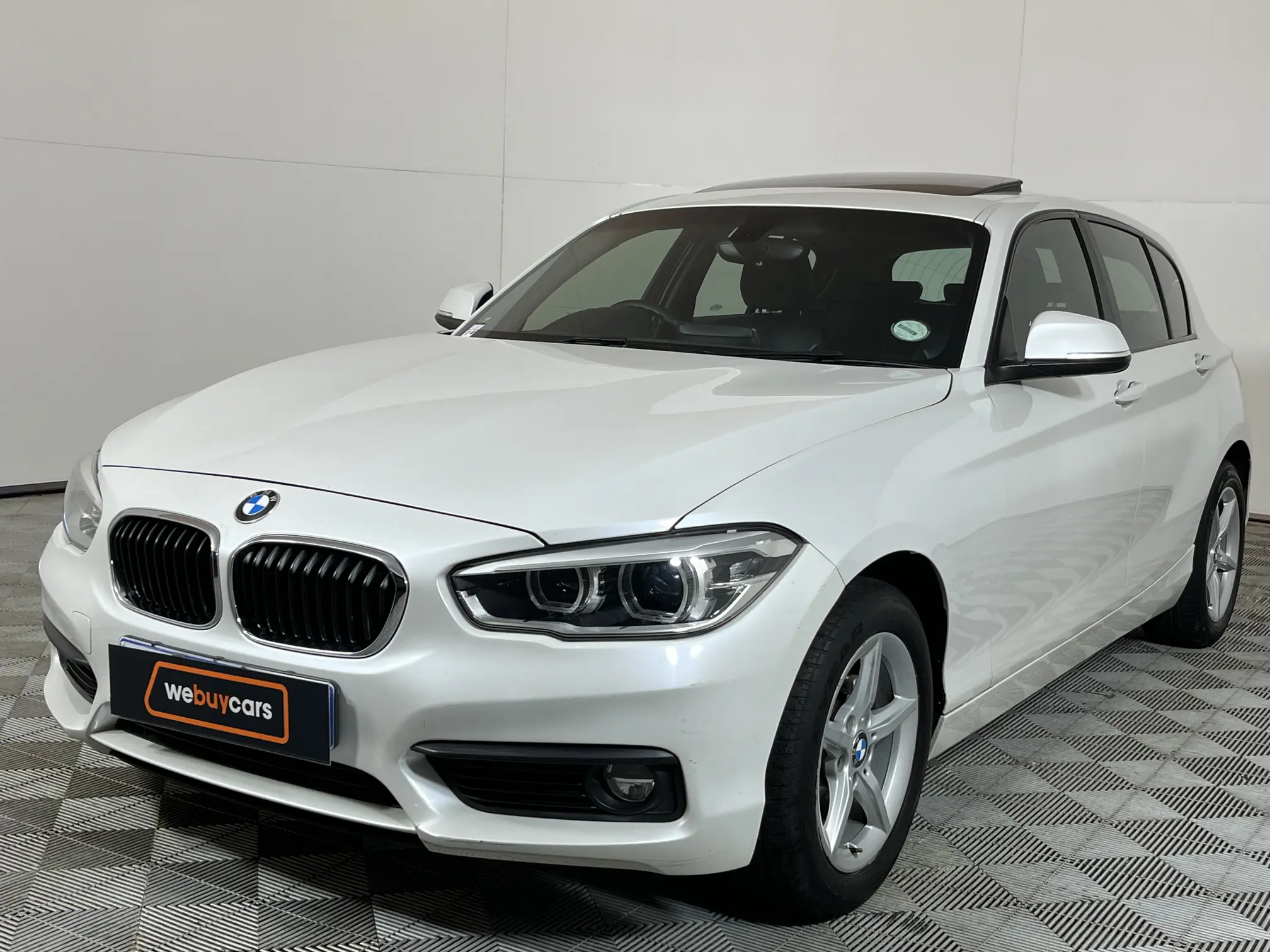 2017 BMW 1 Series 118i 5-Door Auto (F20)