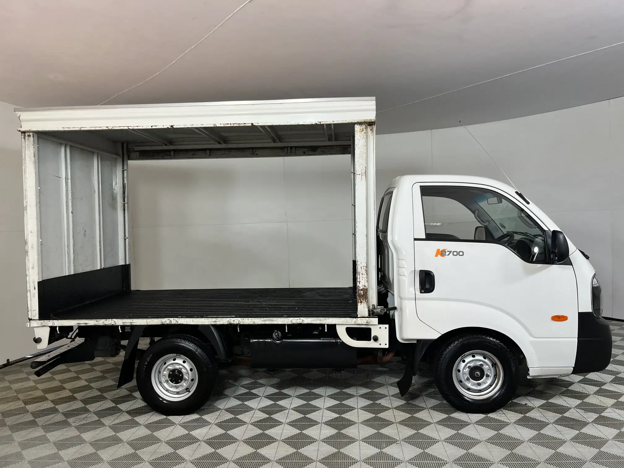 KIA K 2700