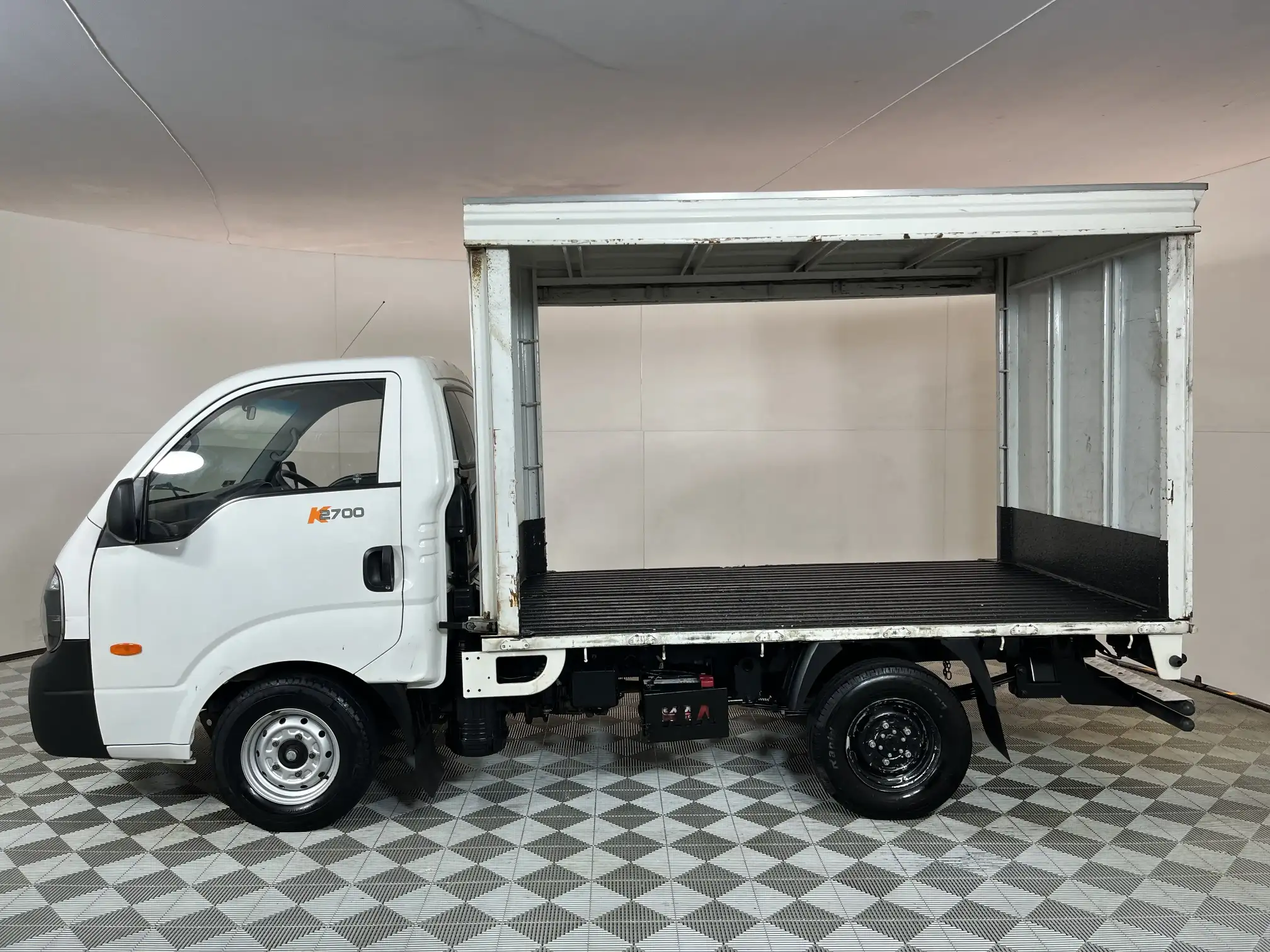 KIA K 2700