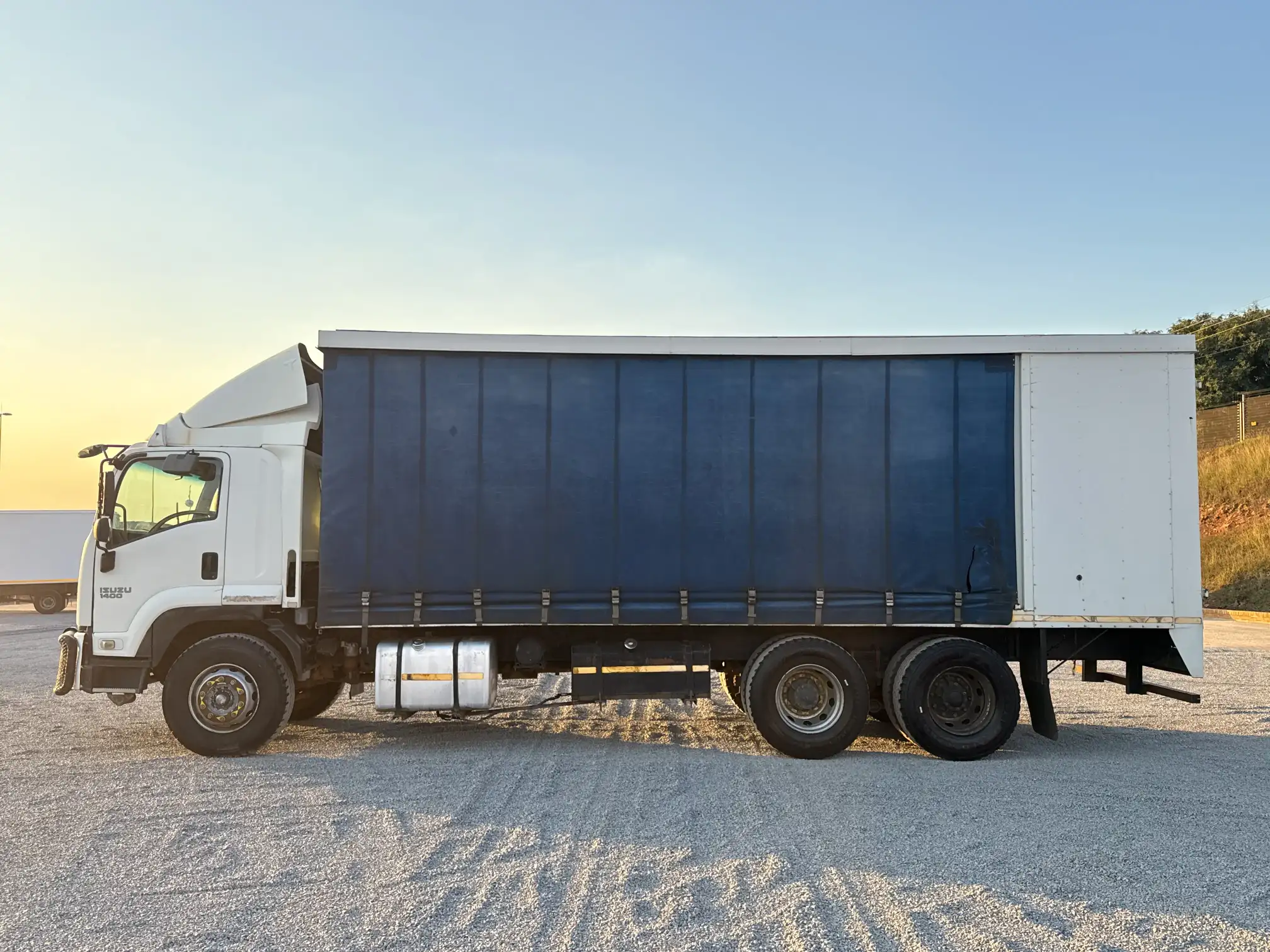 Isuzu 1400
