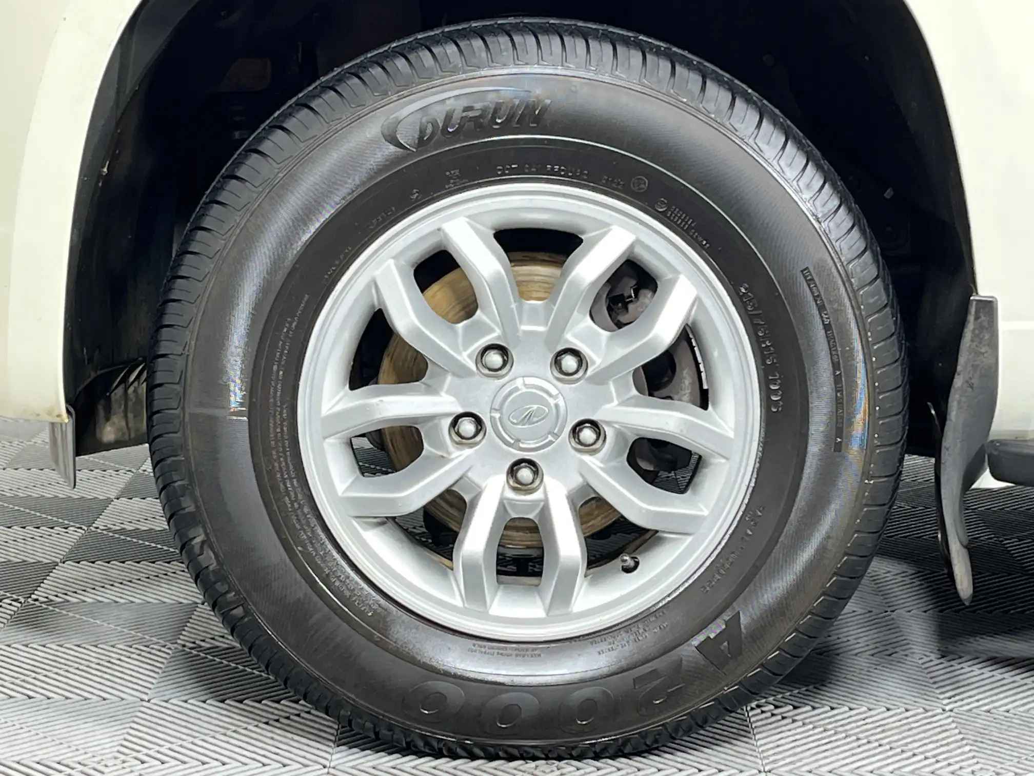 Mahindra TUV