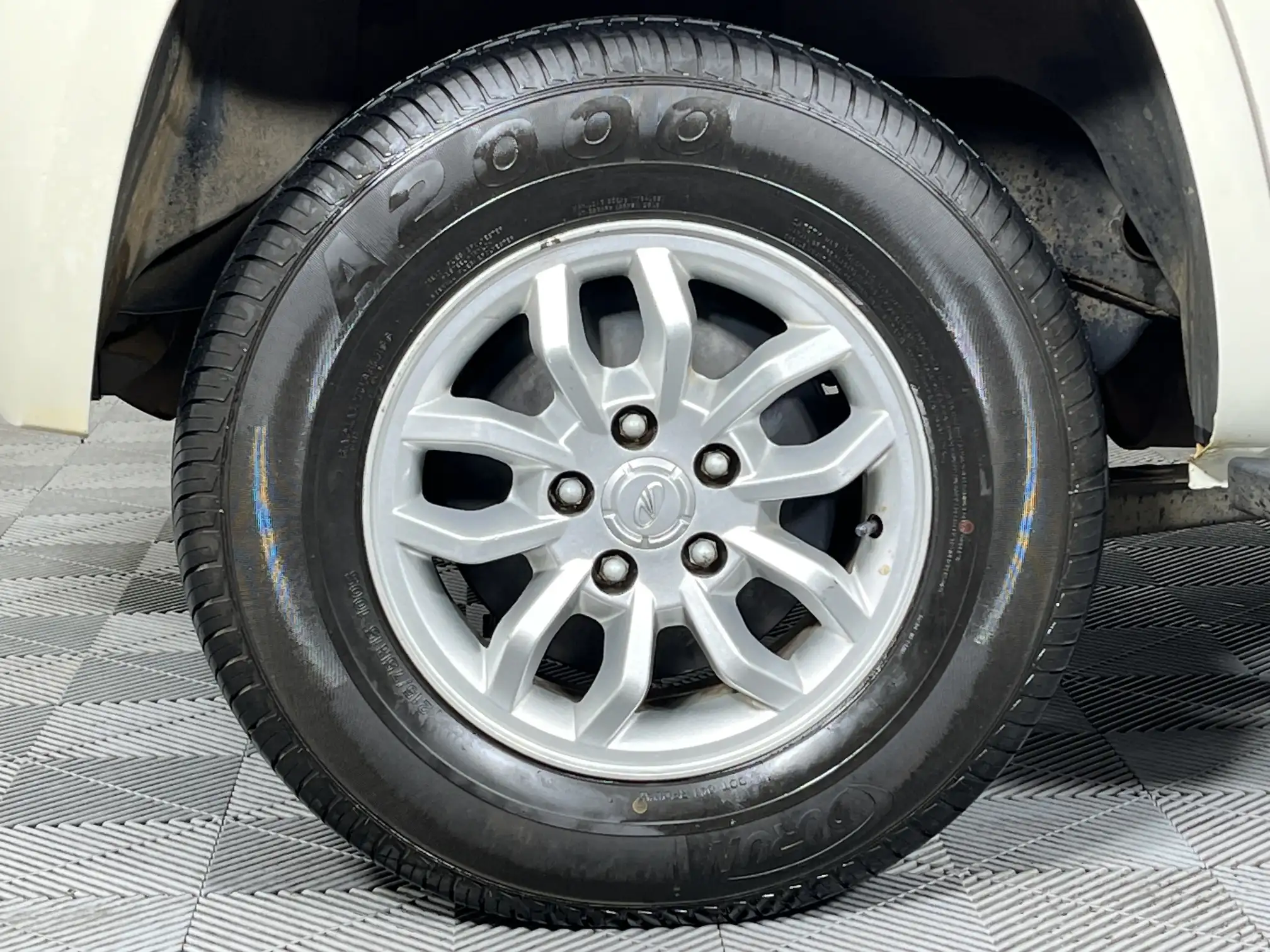 Mahindra TUV