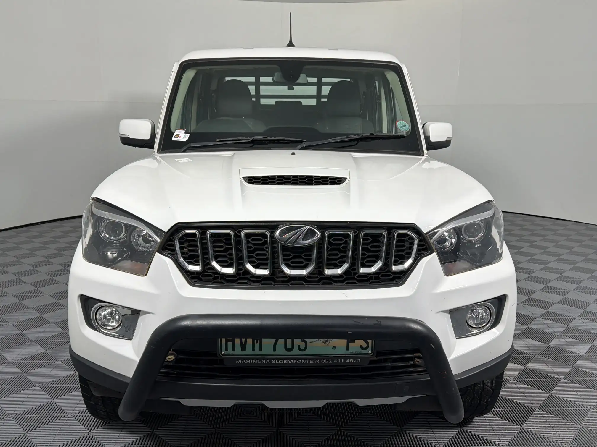 Mahindra PIK UP