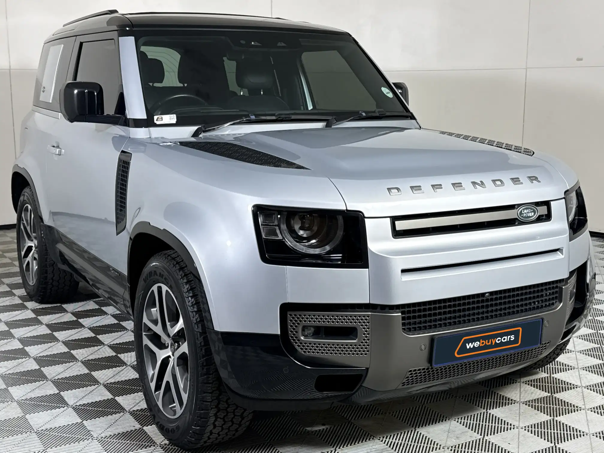 Land Rover Defender 90