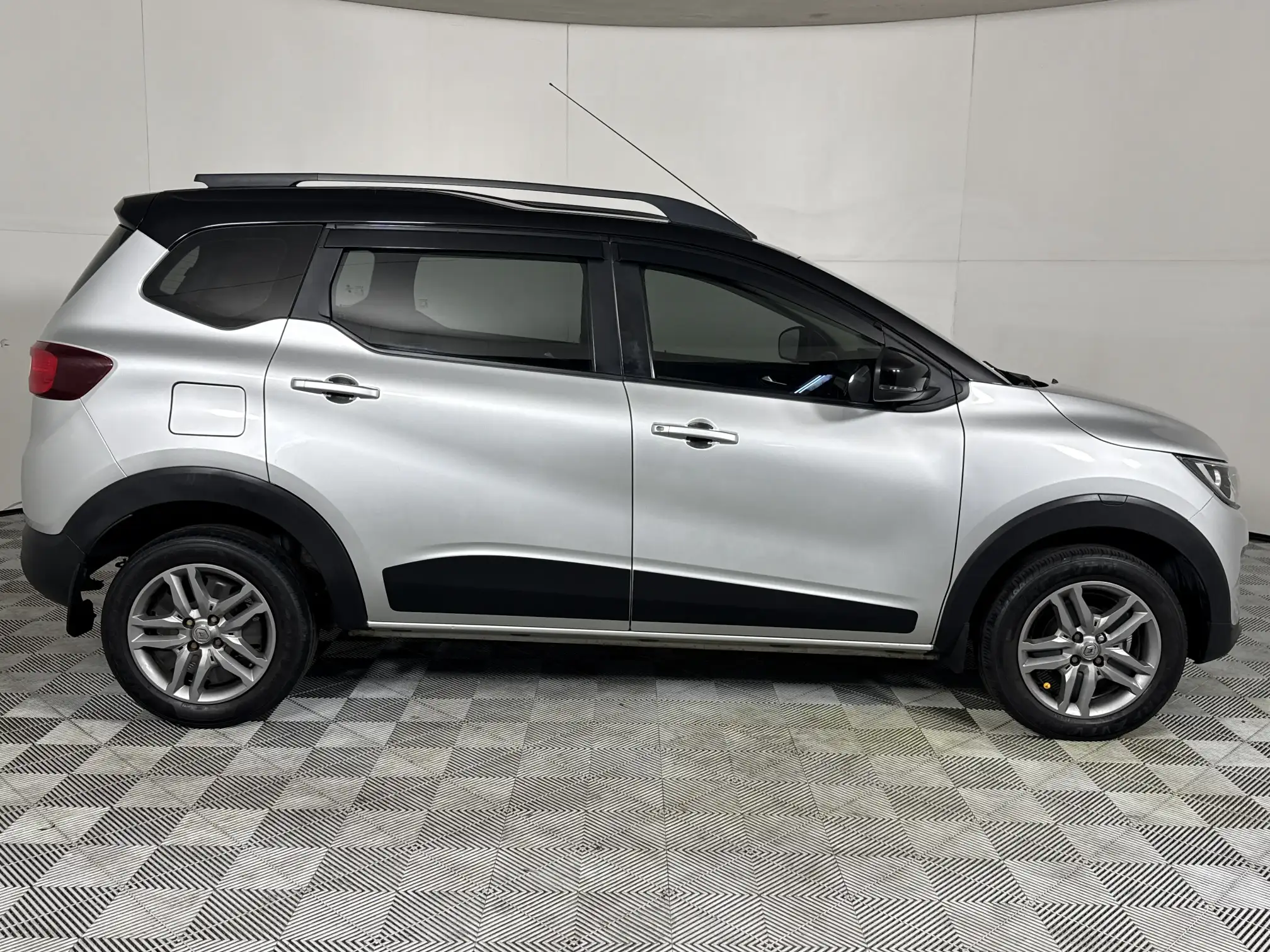 Renault Triber