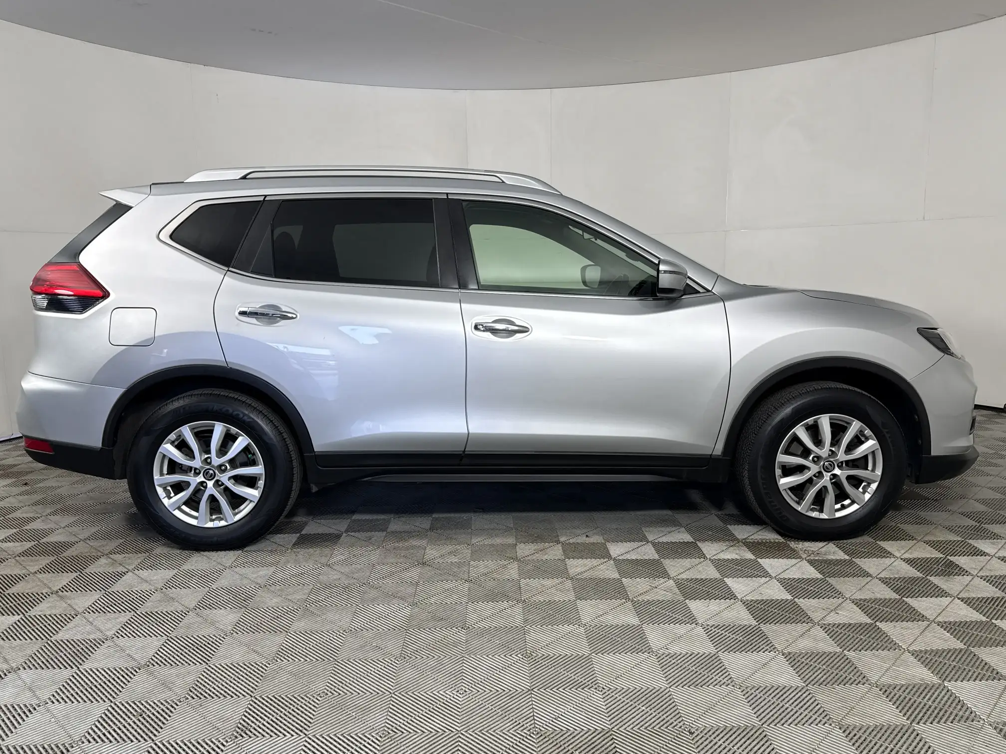 Nissan X Trail