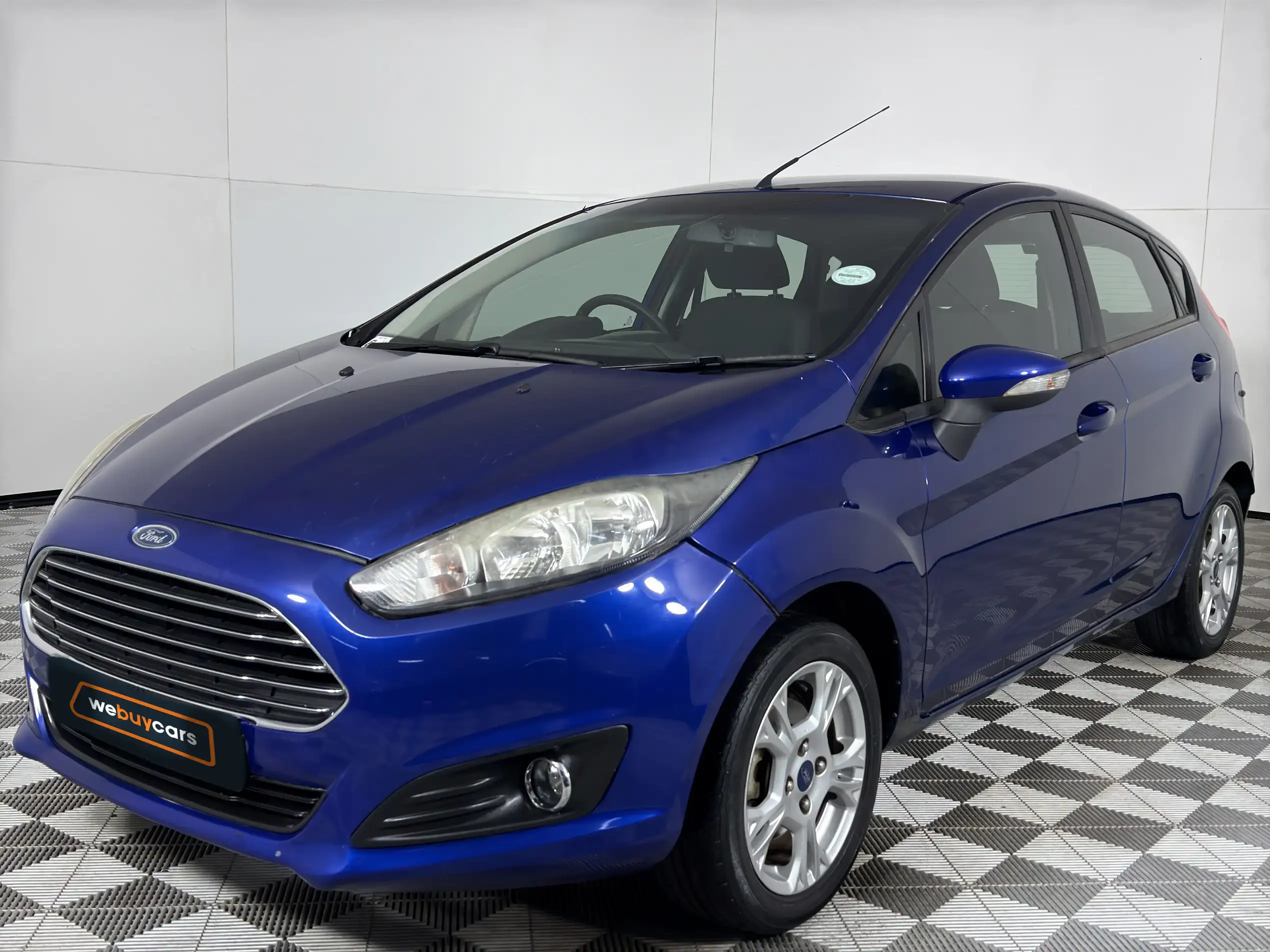 We Buy Cars | 2016 Ford Fiesta — Stock Number 52C211005