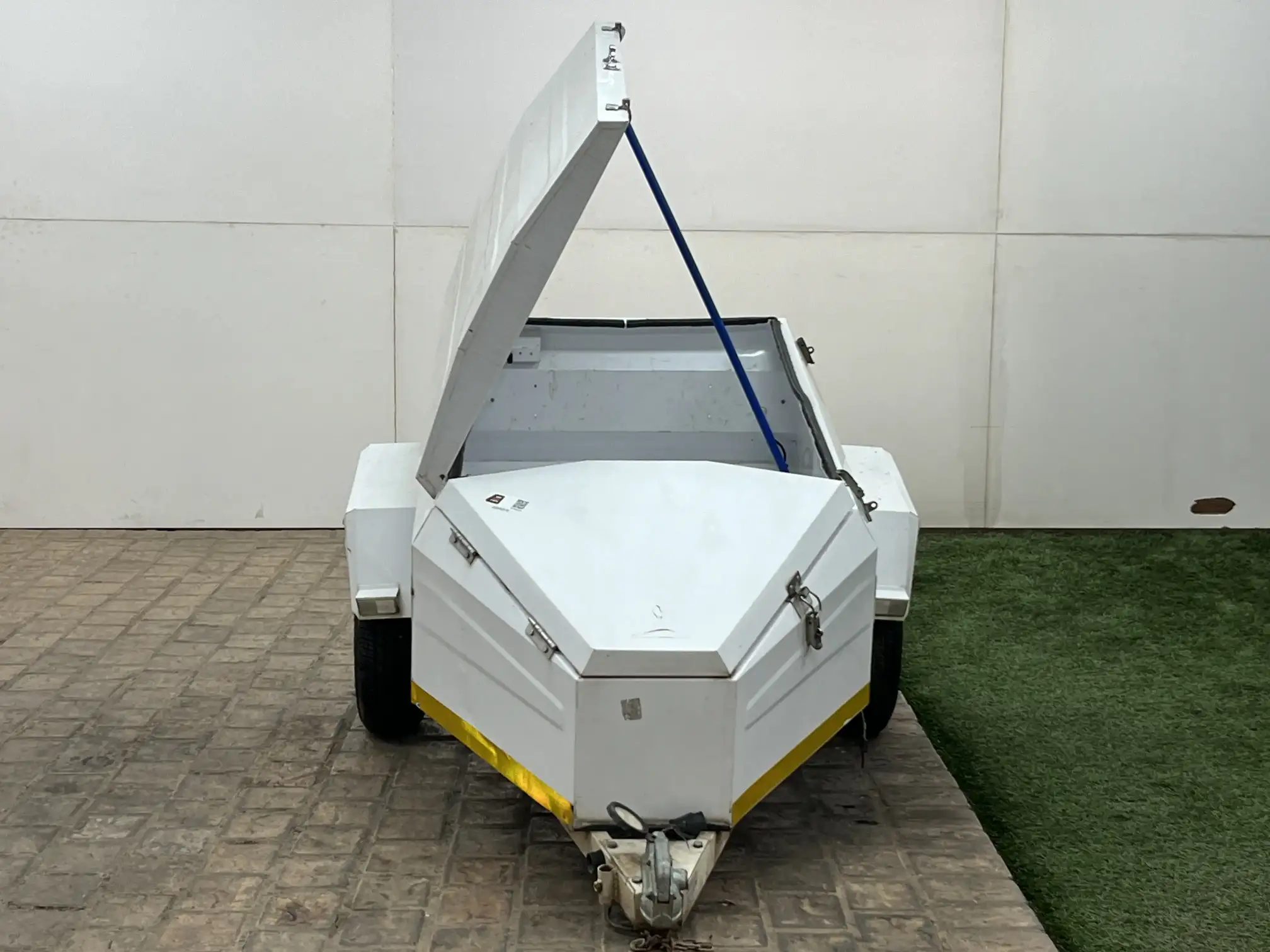Campmaster Roadster