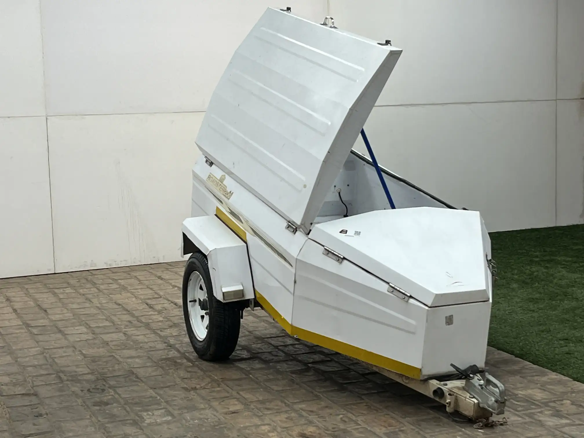 Campmaster Roadster