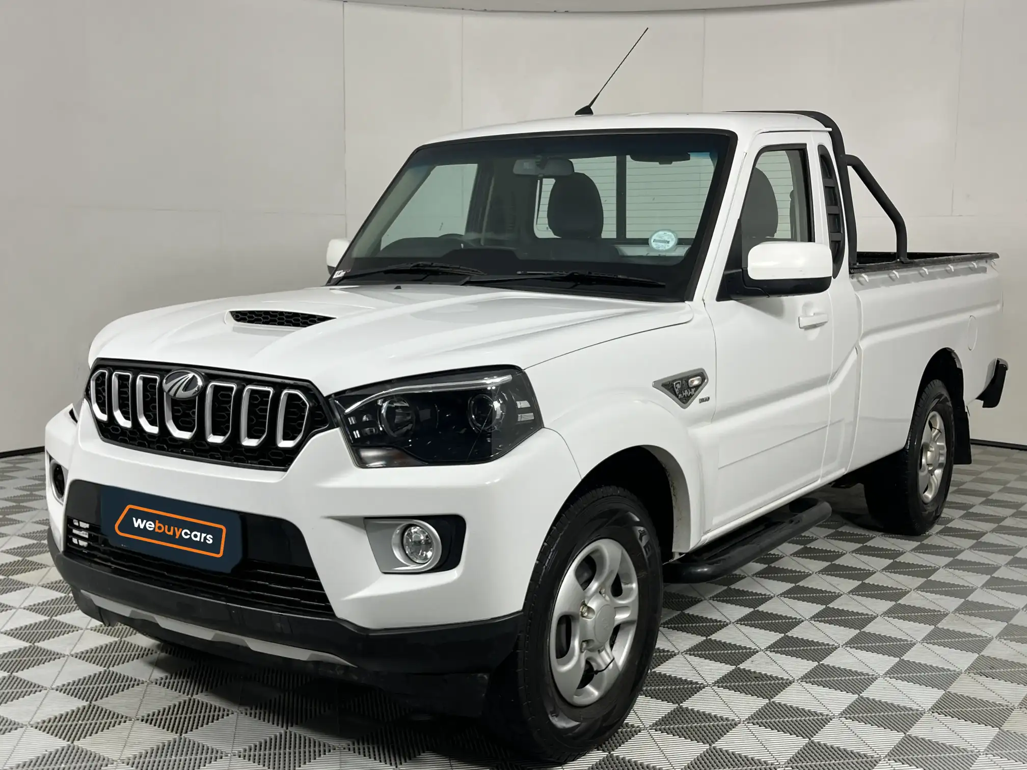 2024 Mahindra PIK UP