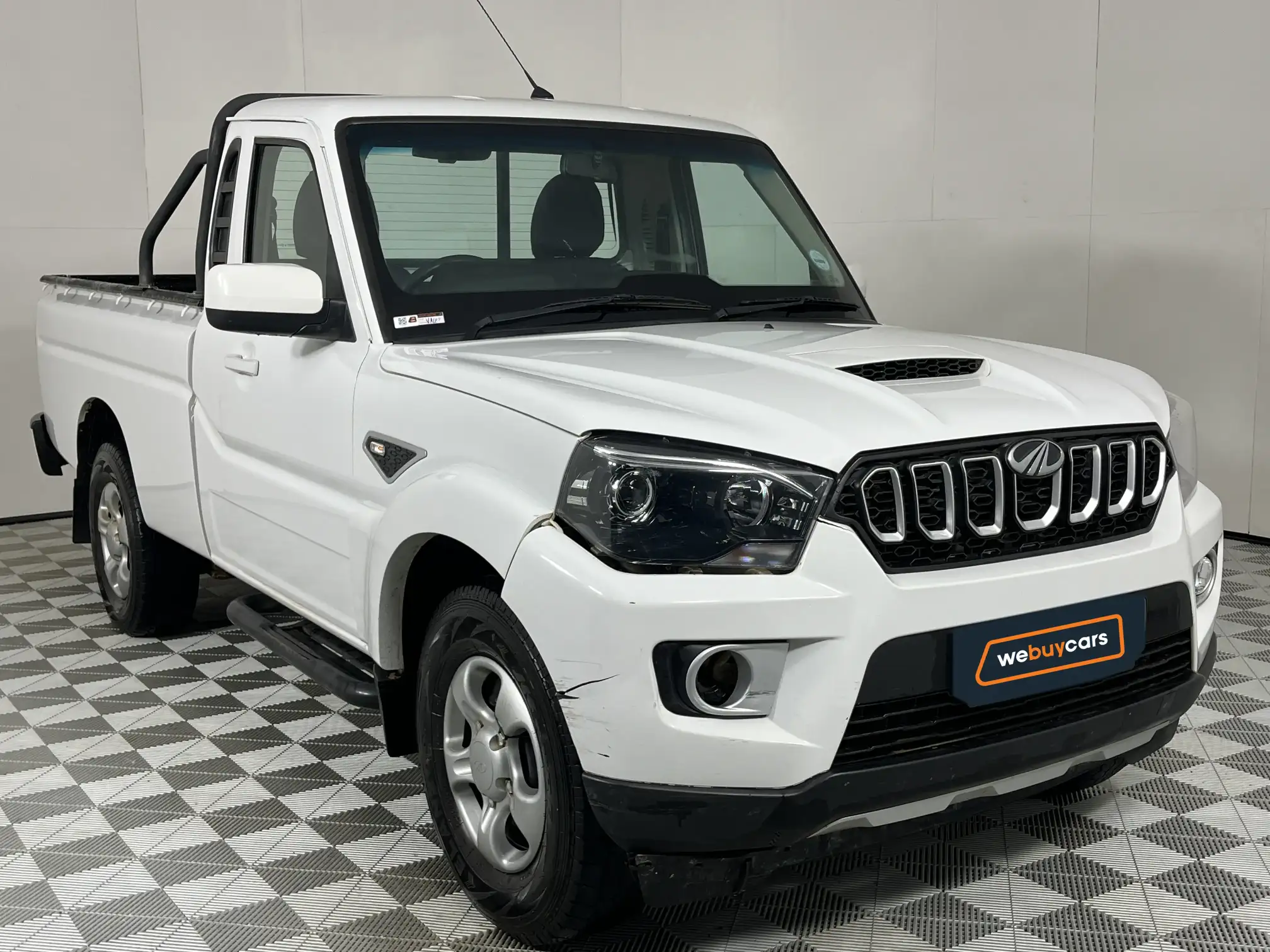 Mahindra PIK UP