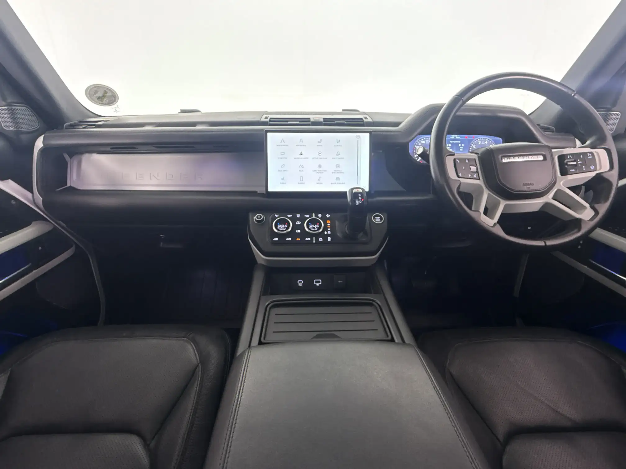 Land Rover Defender 110