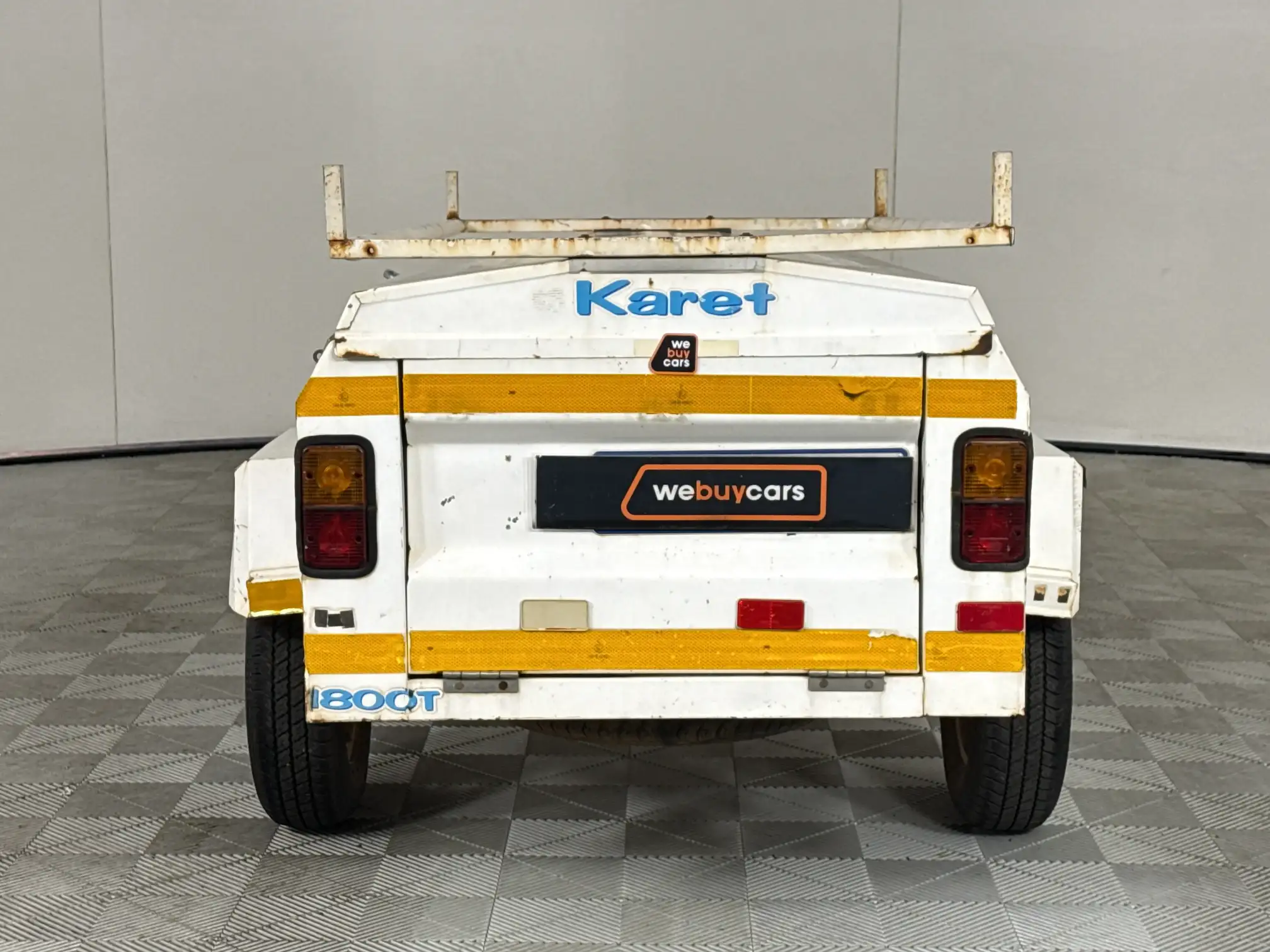 Karet Luggage