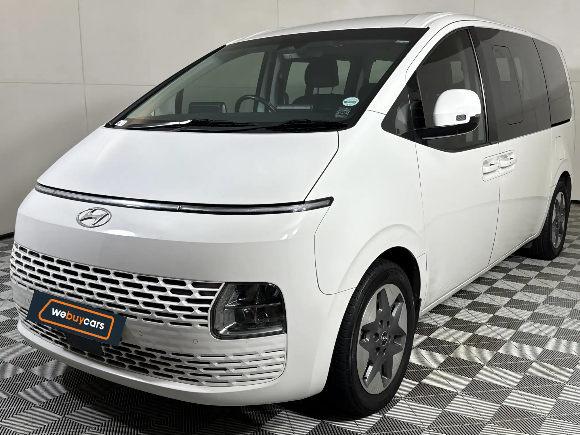 2022 Hyundai Staria
