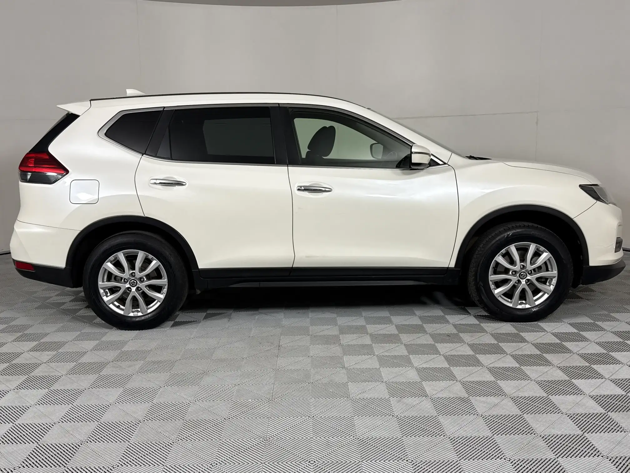 Nissan X Trail