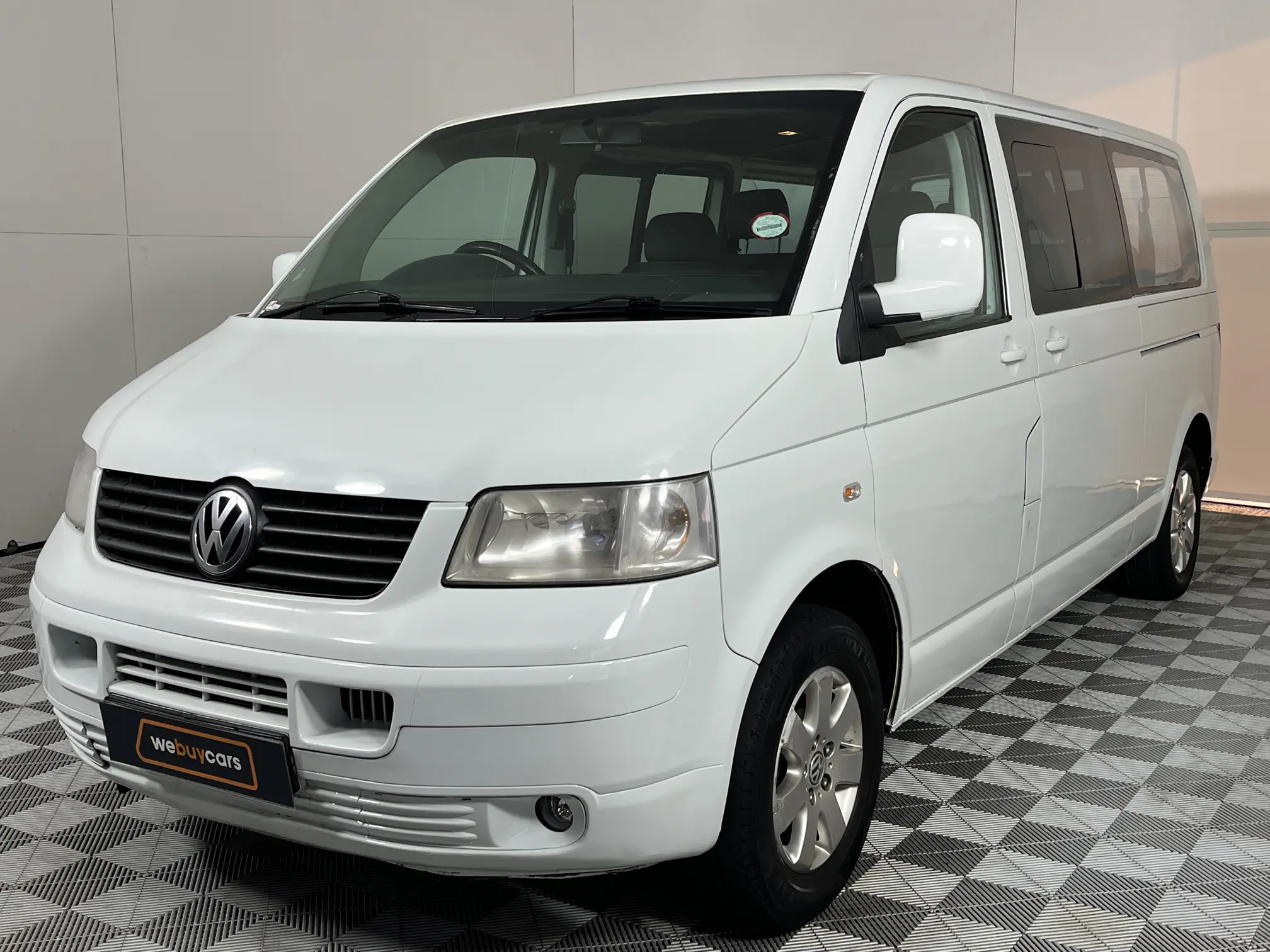 2008 Volkswagen T5 Kombi 1.9 TDI LWB