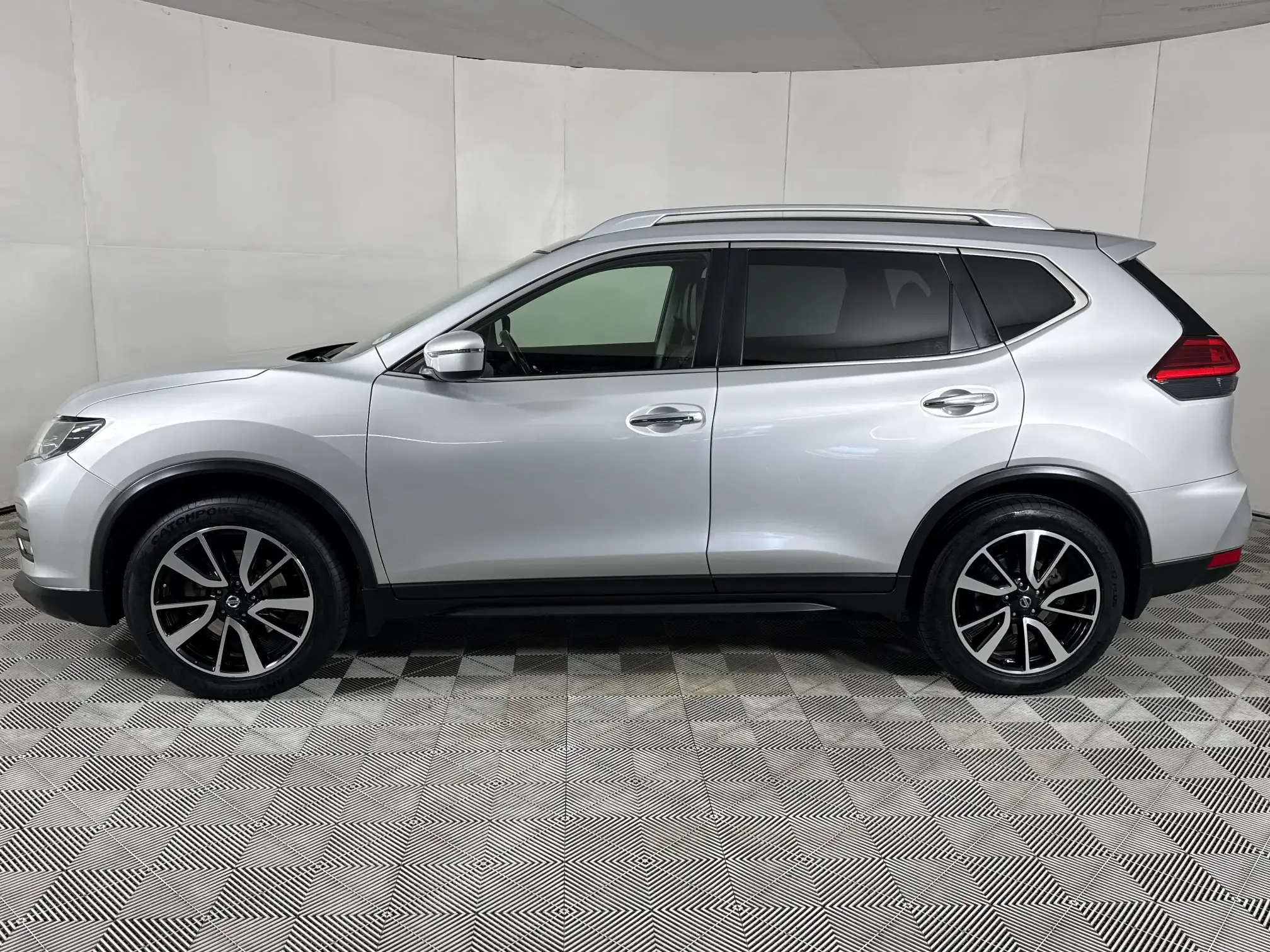 Nissan X Trail
