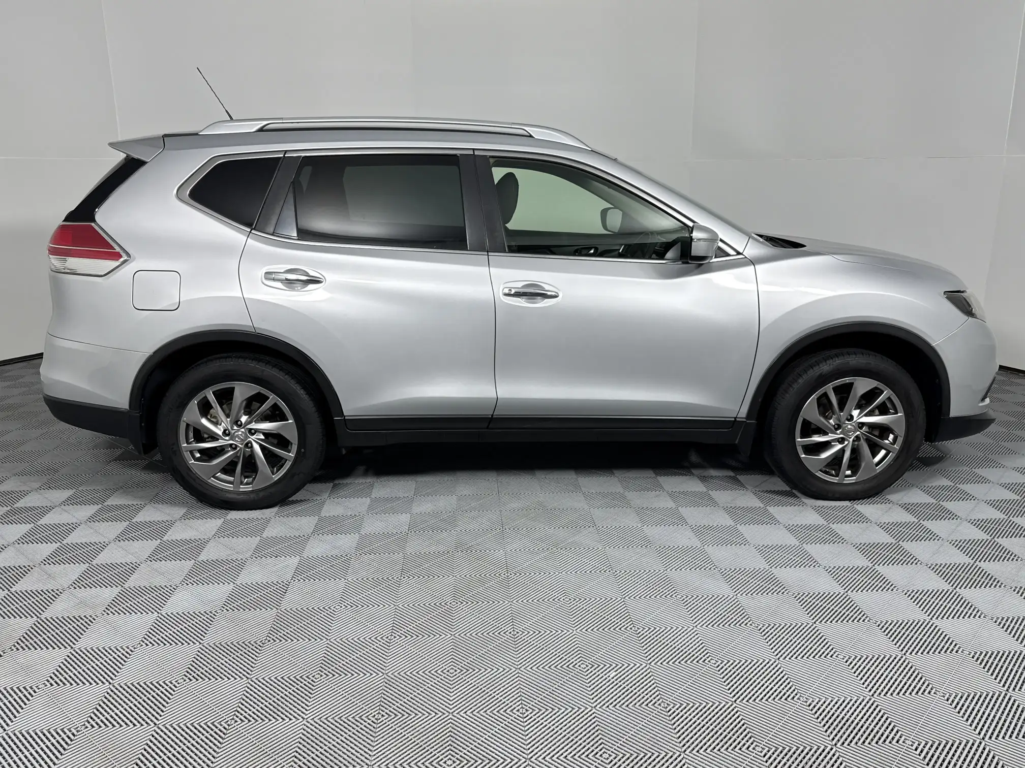 Nissan X Trail